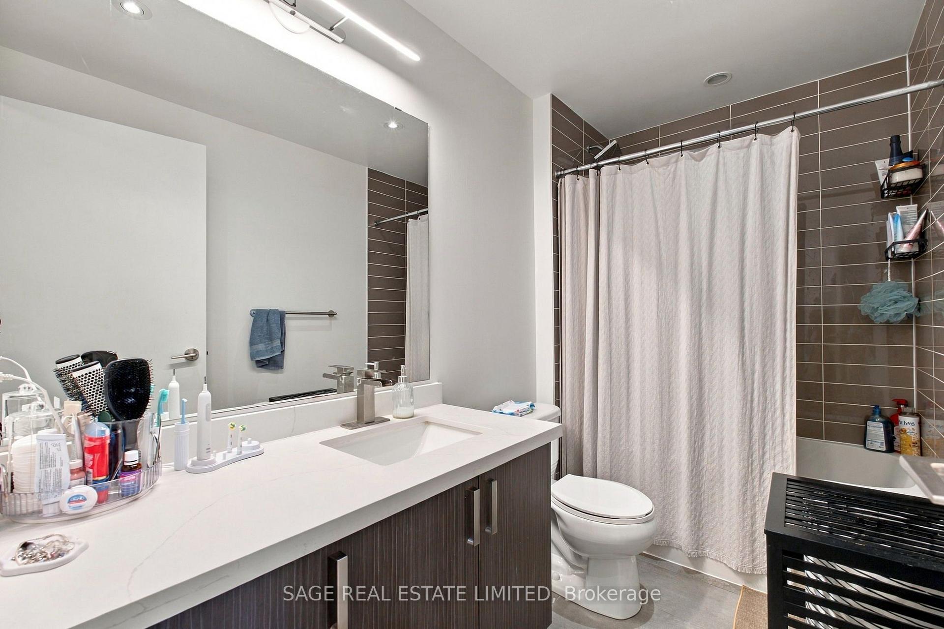 Photo 20 of Unit 908, 501 St Clair Avenue W, Toronto, Casa Loma — HOMEH