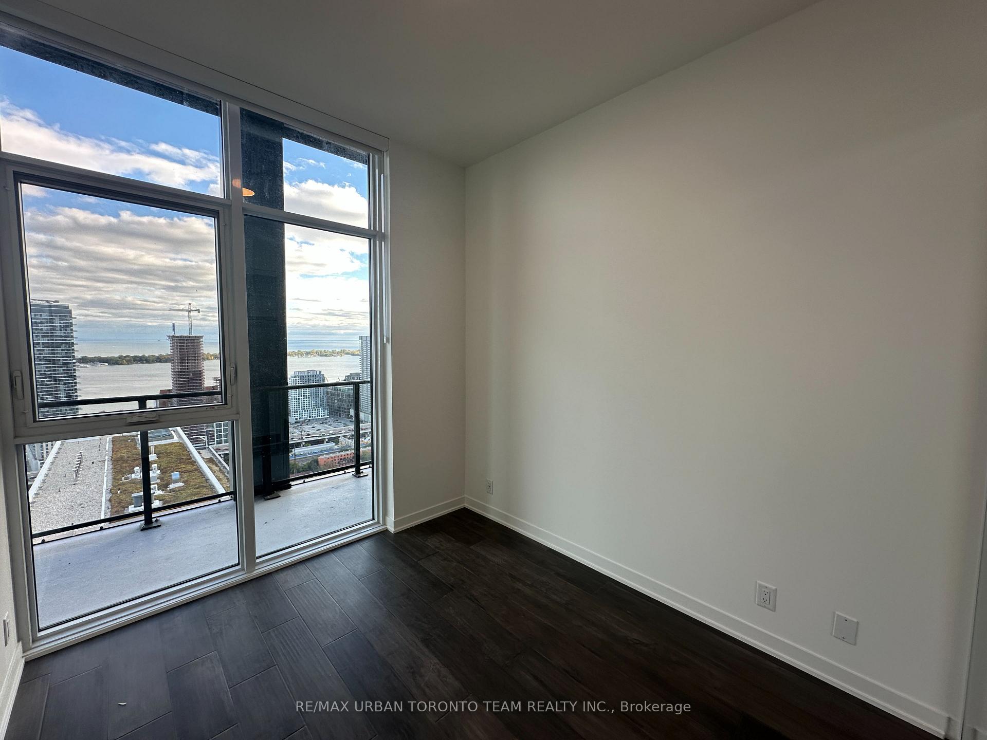 Photo 8 of Unit PH08, 180 Front Street E, Toronto, Moss Park — HOMEH
