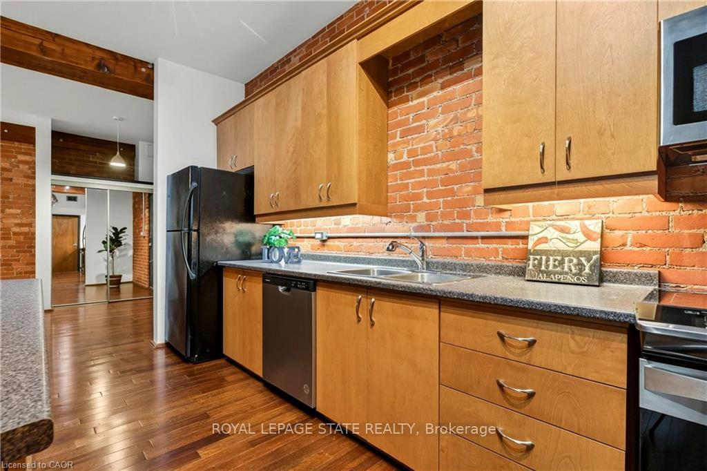 Photo 9 of Unit 13, 357 Hunter Street W, Hamilton, Kirkendall — HOMEH