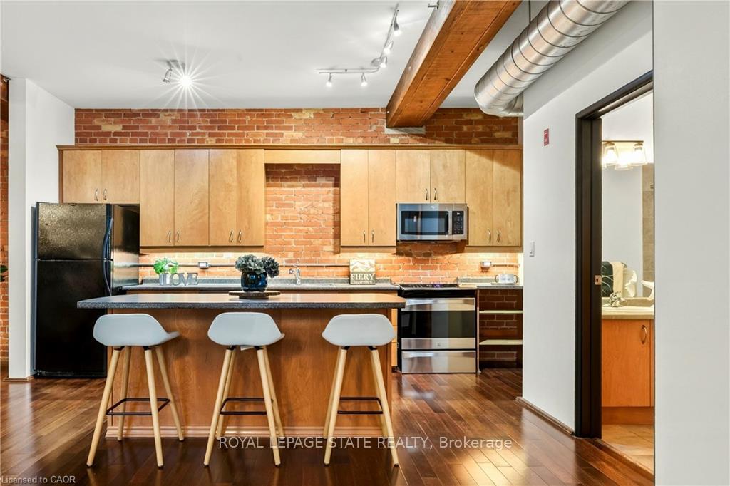 Photo 14 of Unit 13, 357 Hunter Street W, Hamilton, Kirkendall — HOMEH