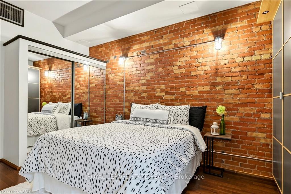 Photo 21 of Unit 13, 357 Hunter Street W, Hamilton, Kirkendall — HOMEH