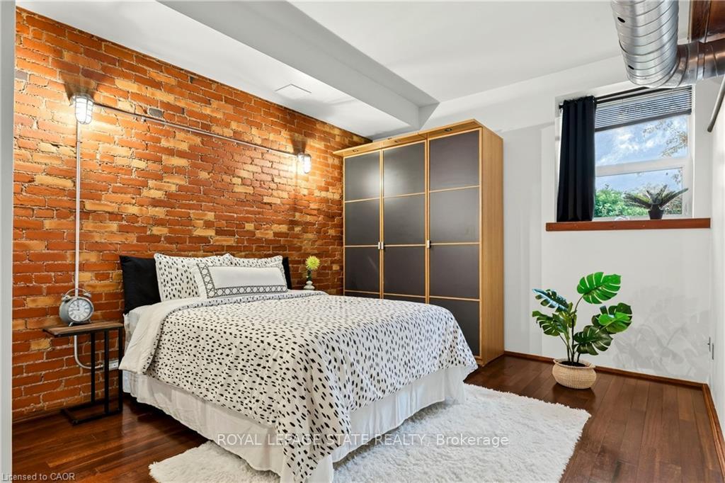 Photo 22 of Unit 13, 357 Hunter Street W, Hamilton, Kirkendall — HOMEH