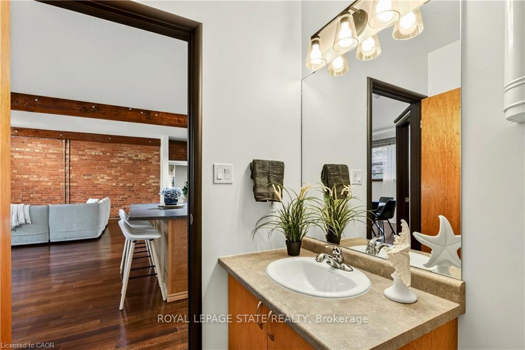 Photo 25 of Unit 13, 357 Hunter Street W, Hamilton, Kirkendall — HOMEH