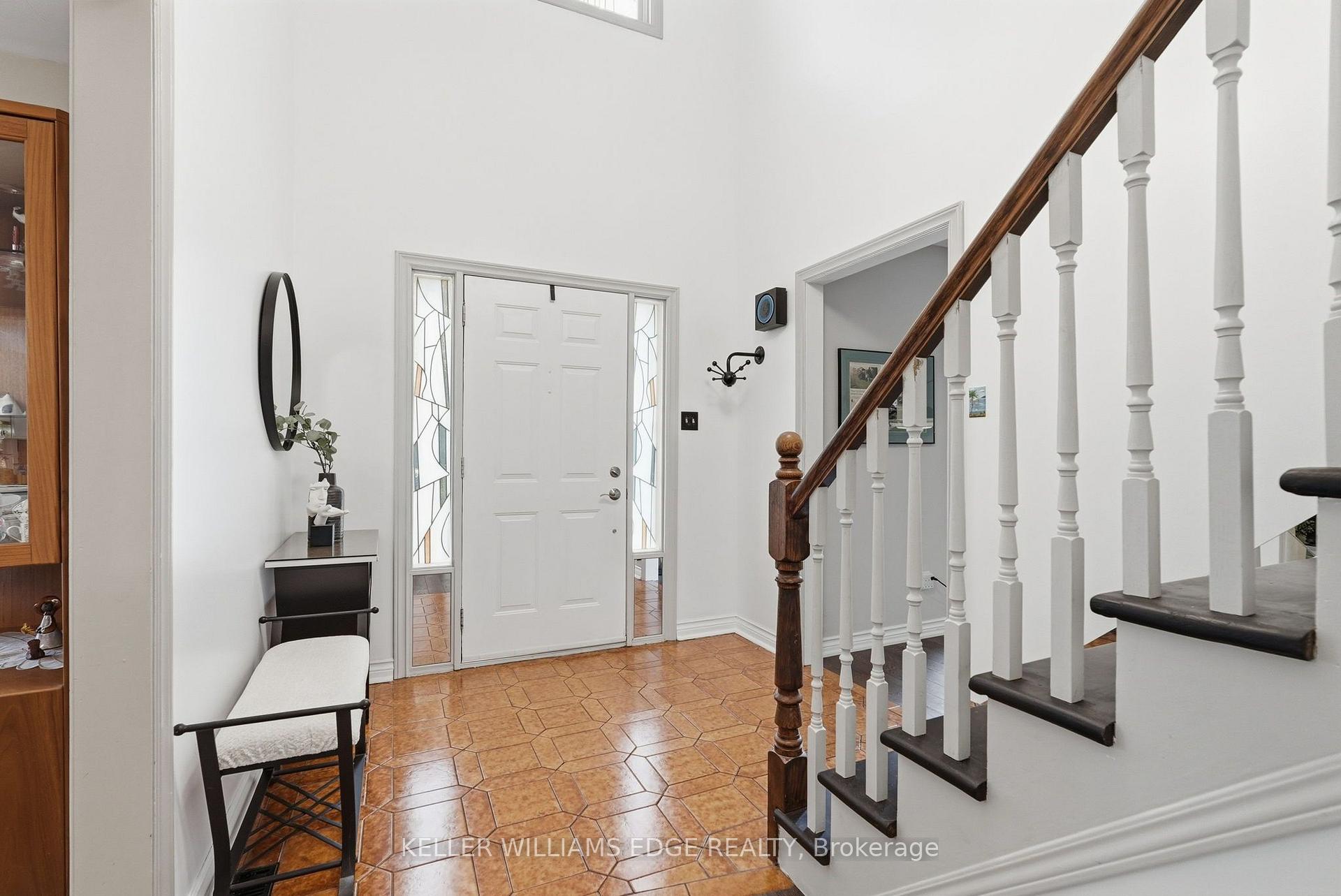 Photo 3 of 188 Hostein Drive, Hamilton, Ancaster — HOMEH
