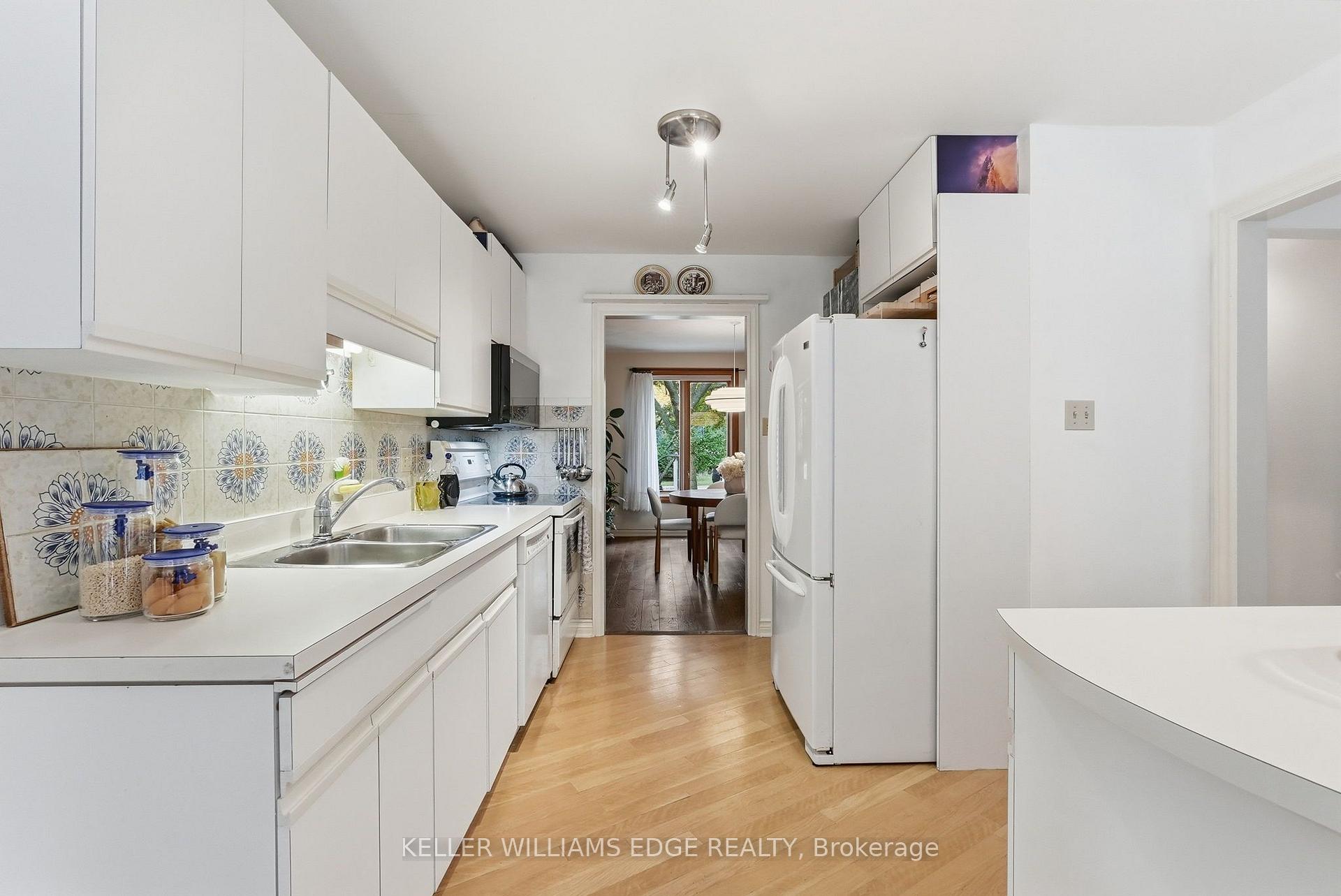 Photo 10 of 188 Hostein Drive, Hamilton, Ancaster — HOMEH