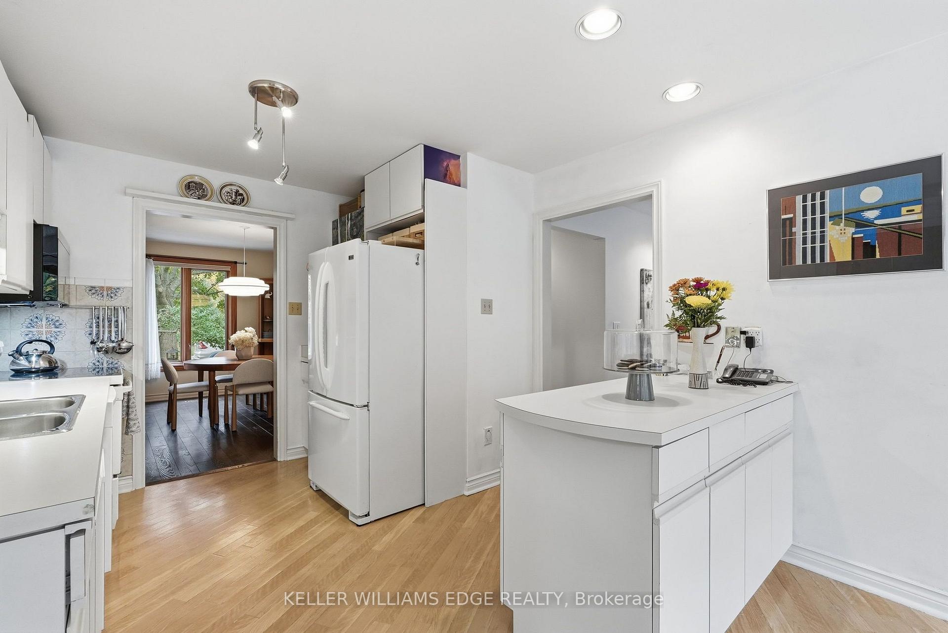 Photo 11 of 188 Hostein Drive, Hamilton, Ancaster — HOMEH
