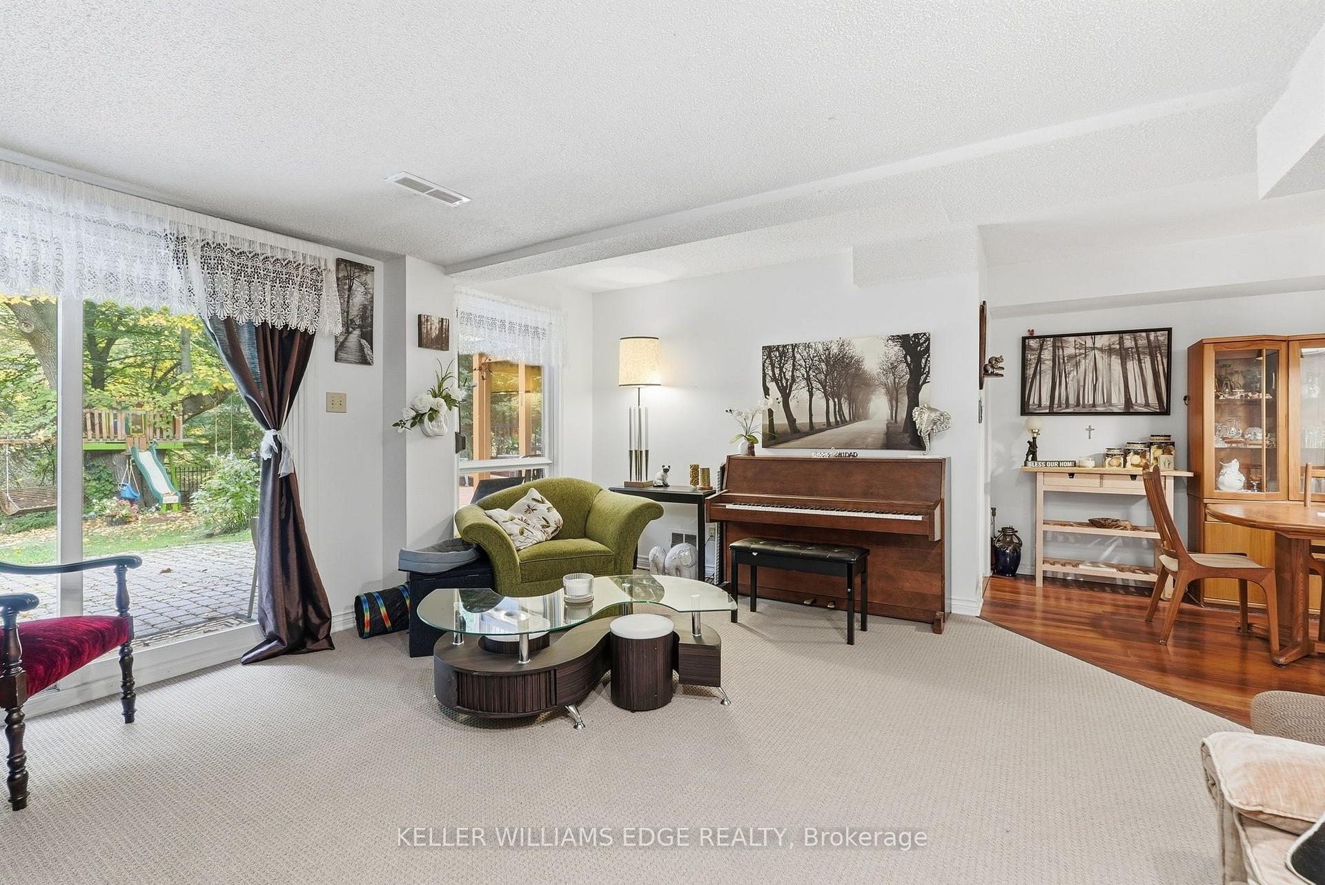 Photo 32 of 188 Hostein Drive, Hamilton, Ancaster — HOMEH
