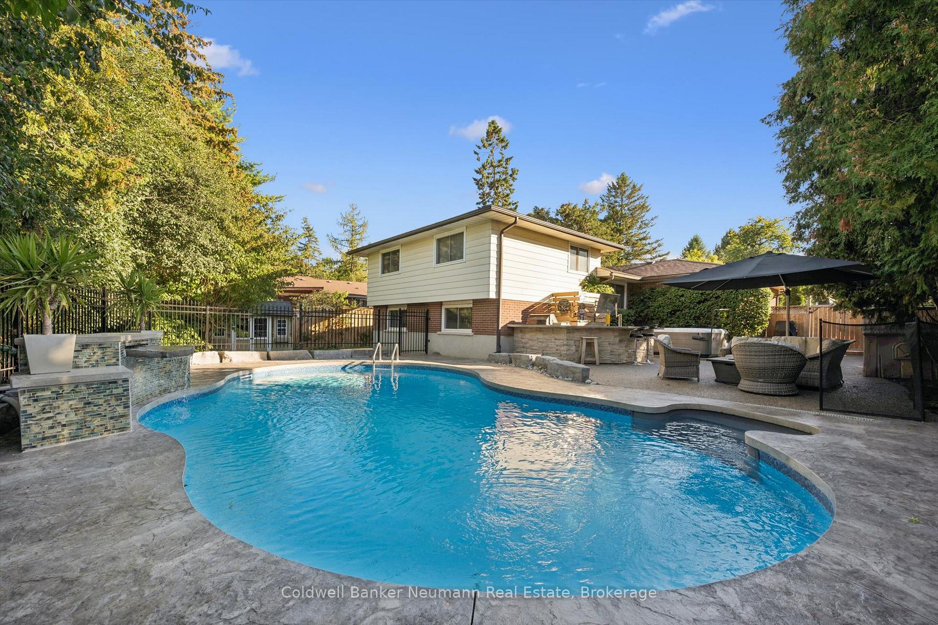 Photo 2 of 81 Marksam Road, Guelph, Willow West/Sugarbush/West Acres — HOMEH