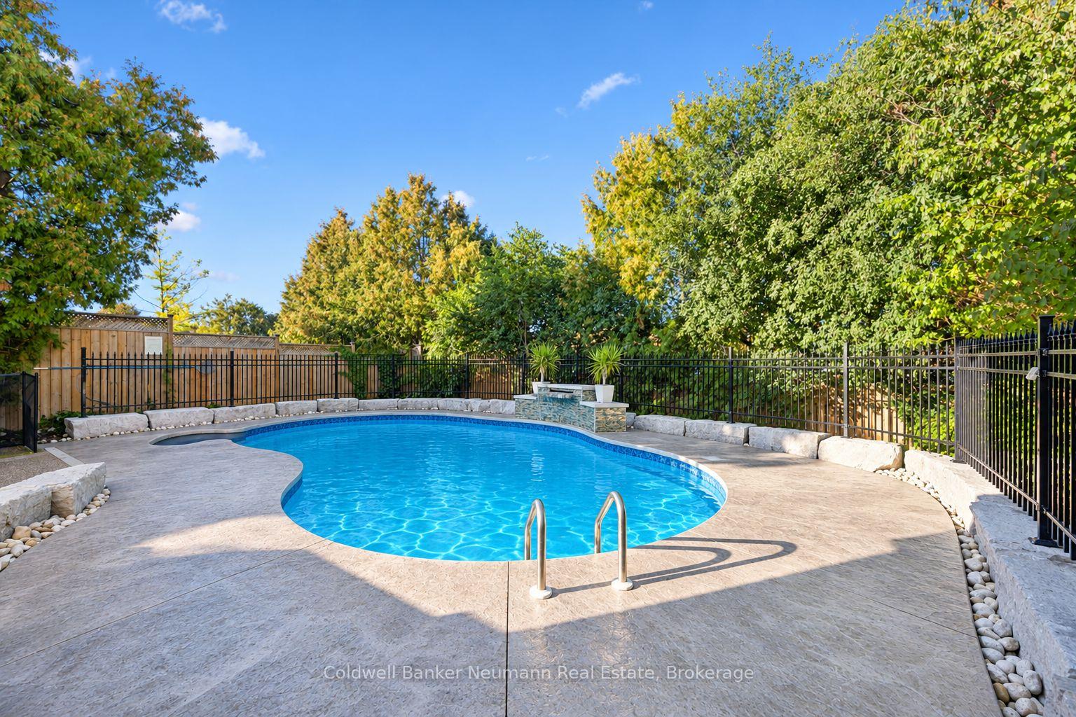 Photo 4 of 81 Marksam Road, Guelph, Willow West/Sugarbush/West Acres — HOMEH