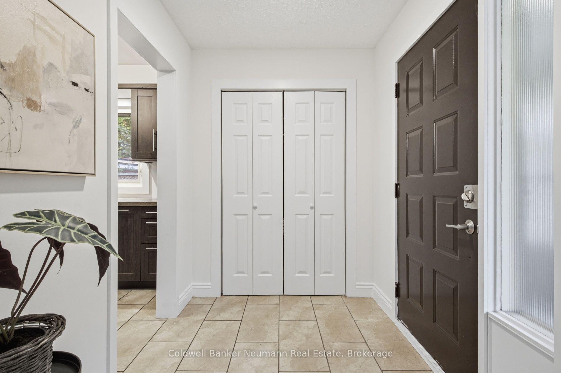 Photo 6 of 81 Marksam Road, Guelph, Willow West/Sugarbush/West Acres — HOMEH