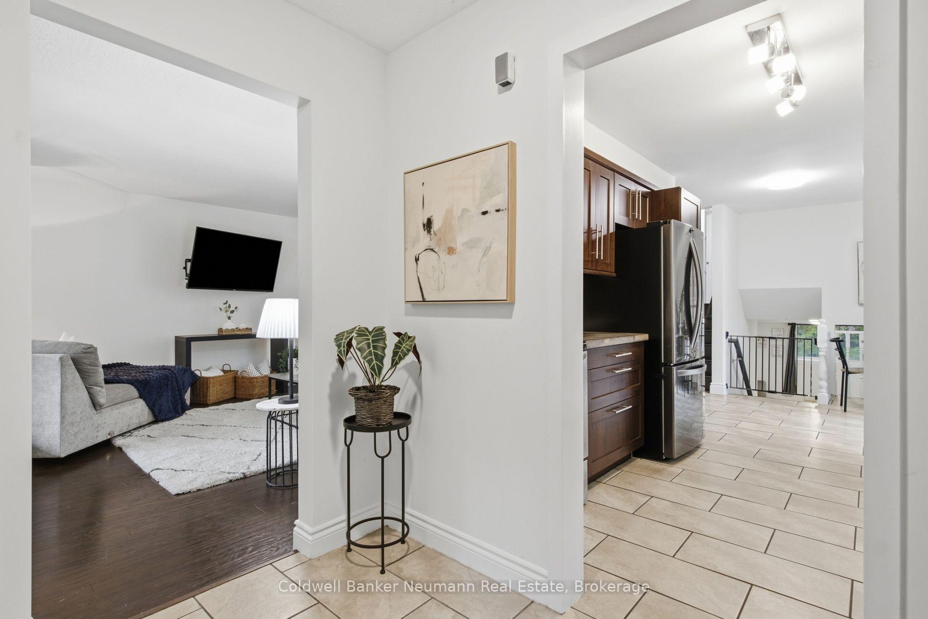 Photo 7 of 81 Marksam Road, Guelph, Willow West/Sugarbush/West Acres — HOMEH