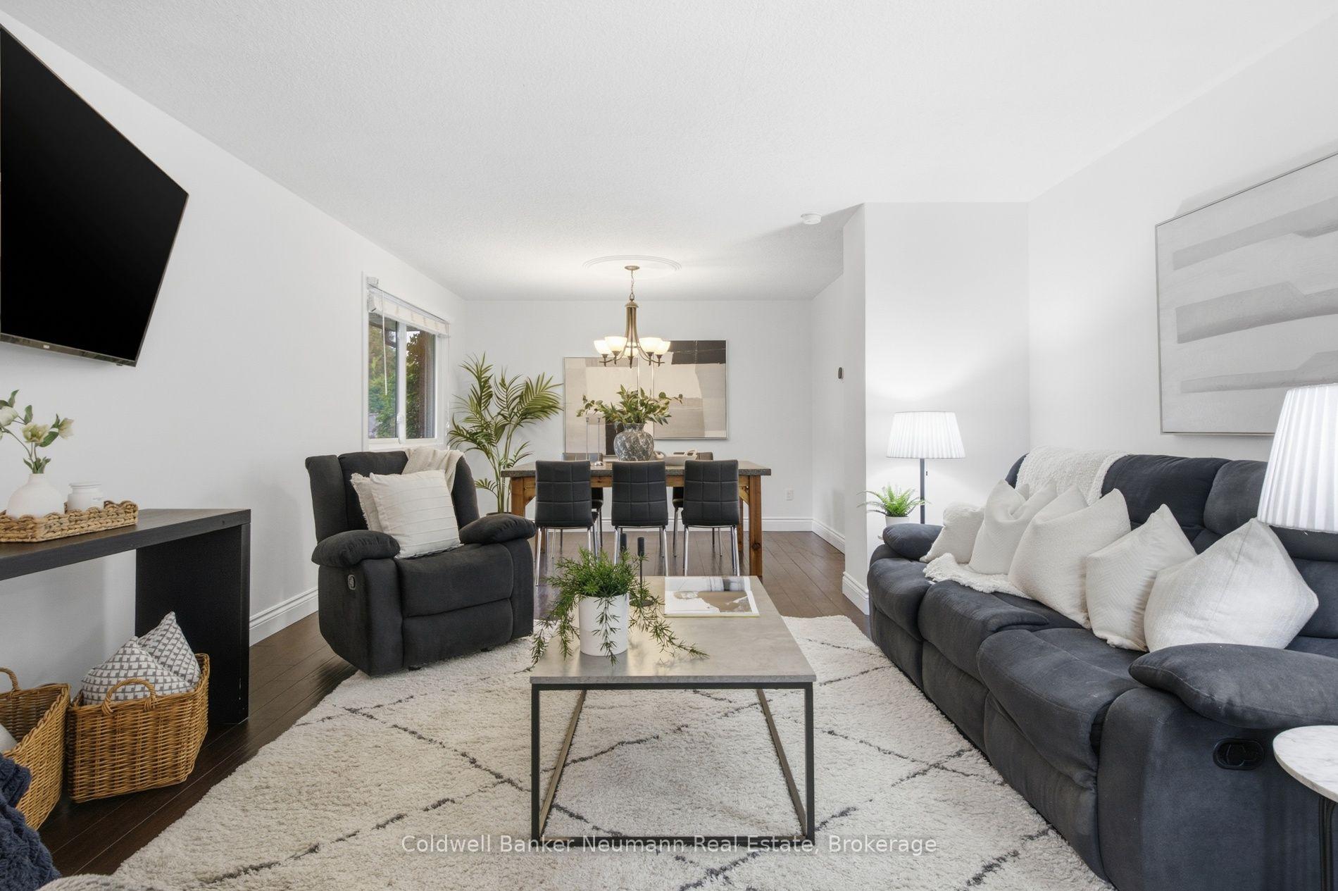 Photo 8 of 81 Marksam Road, Guelph, Willow West/Sugarbush/West Acres — HOMEH