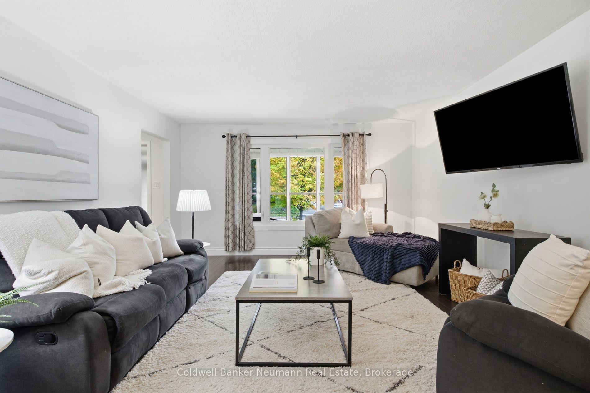 Photo 9 of 81 Marksam Road, Guelph, Willow West/Sugarbush/West Acres — HOMEH
