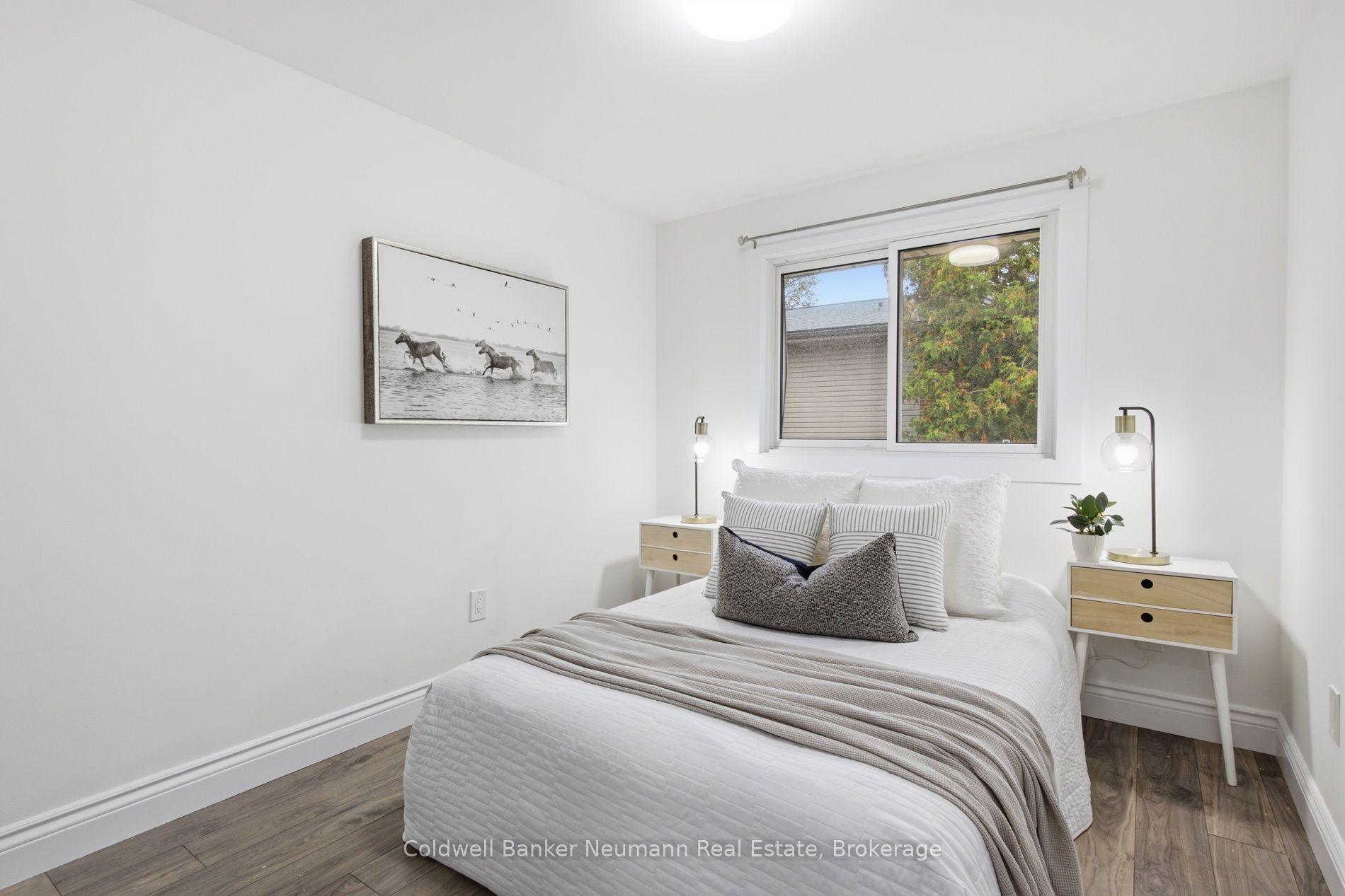 Photo 13 of 81 Marksam Road, Guelph, Willow West/Sugarbush/West Acres — HOMEH