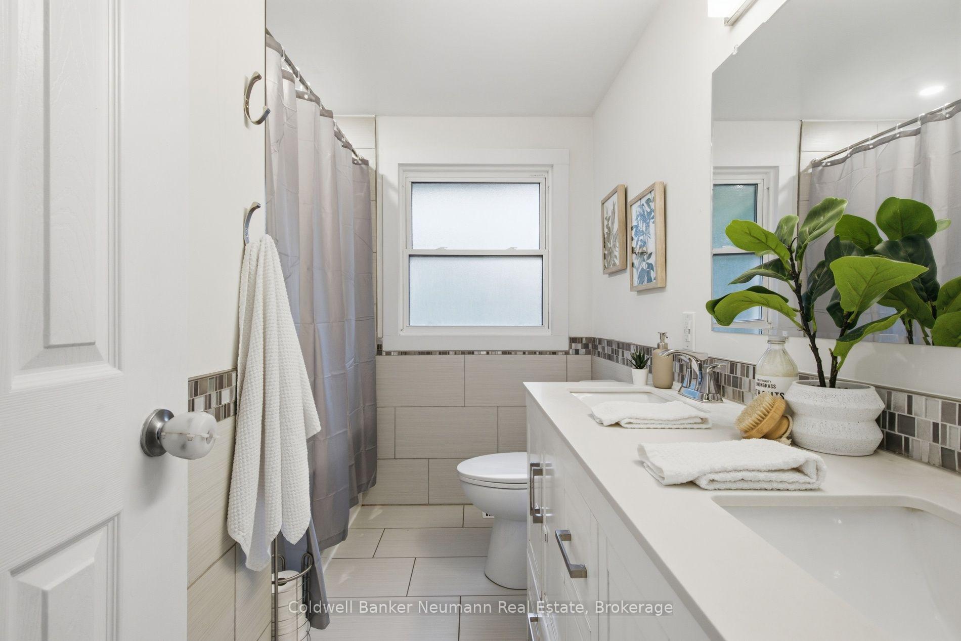Photo 16 of 81 Marksam Road, Guelph, Willow West/Sugarbush/West Acres — HOMEH