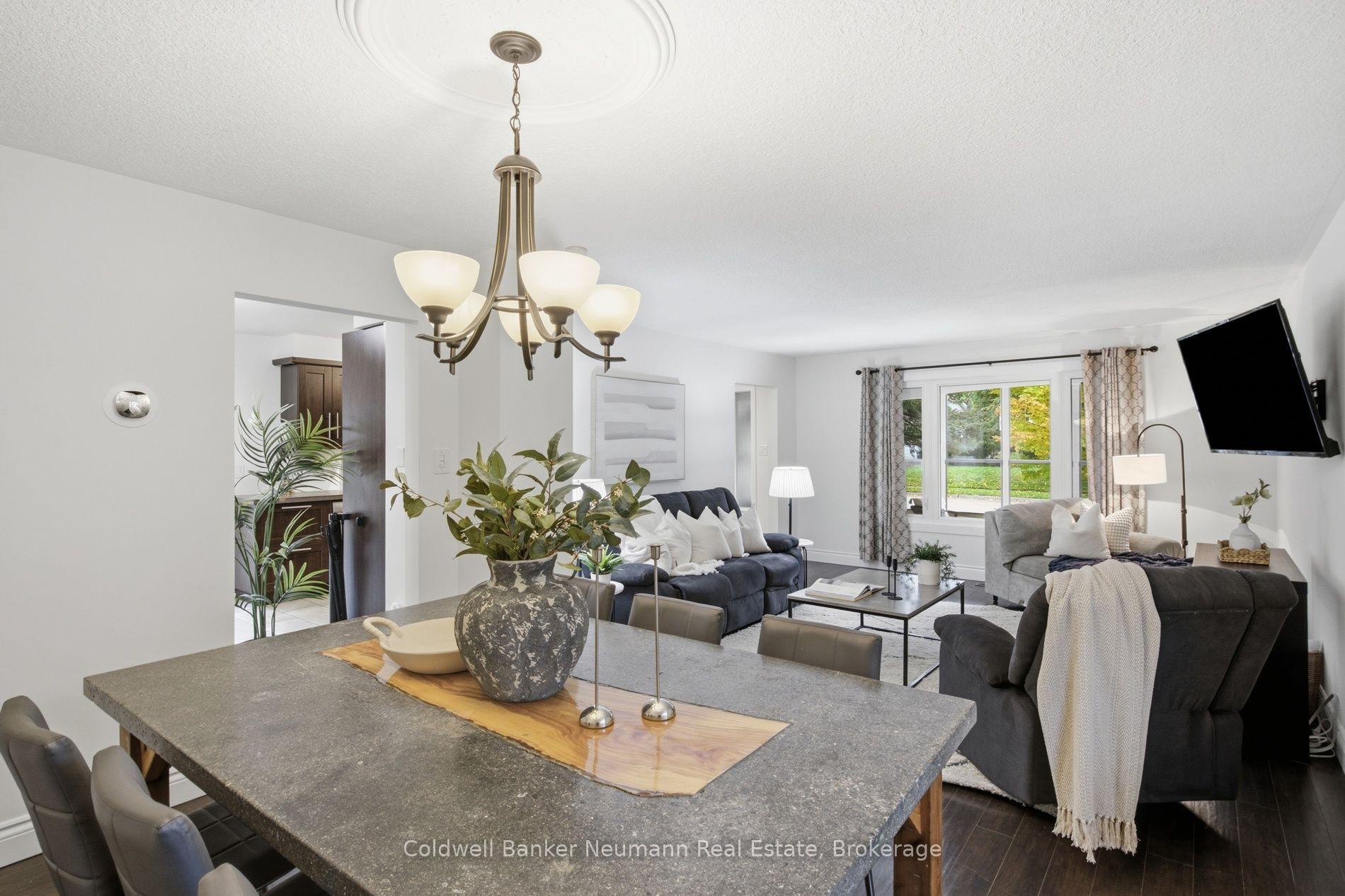 Photo 33 of 81 Marksam Road, Guelph, Willow West/Sugarbush/West Acres — HOMEH