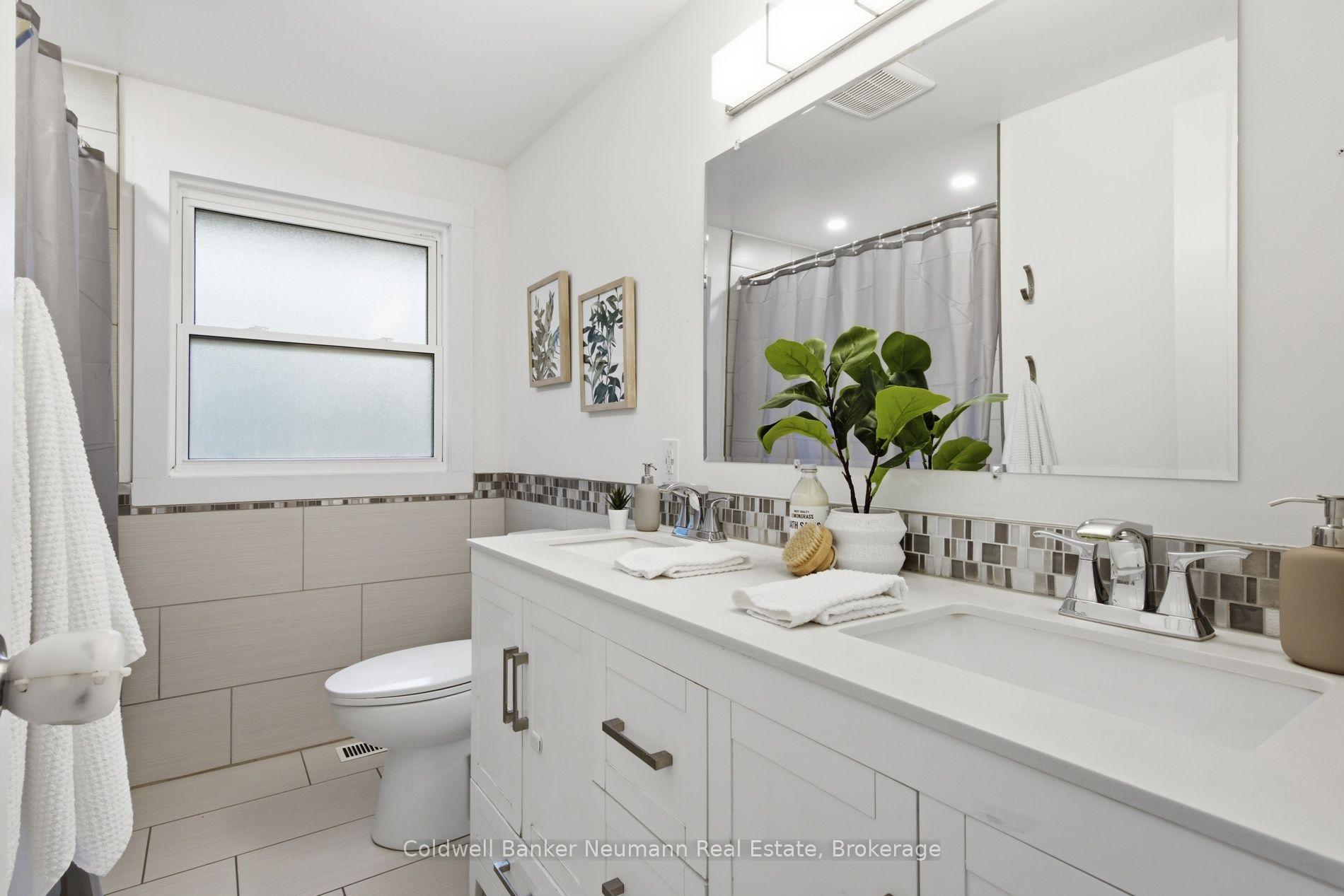 Photo 38 of 81 Marksam Road, Guelph, Willow West/Sugarbush/West Acres — HOMEH