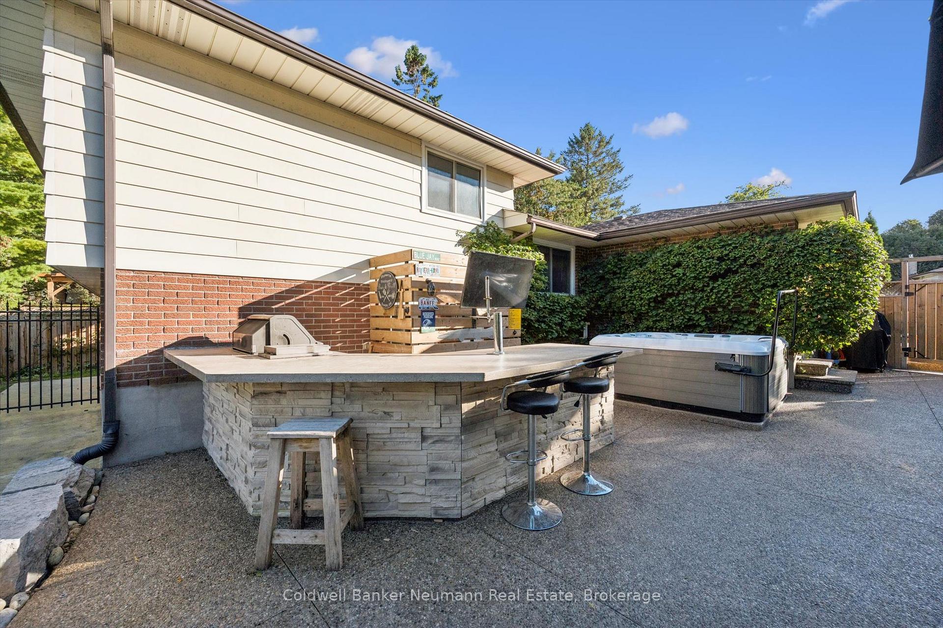Photo 45 of 81 Marksam Road, Guelph, Willow West/Sugarbush/West Acres — HOMEH