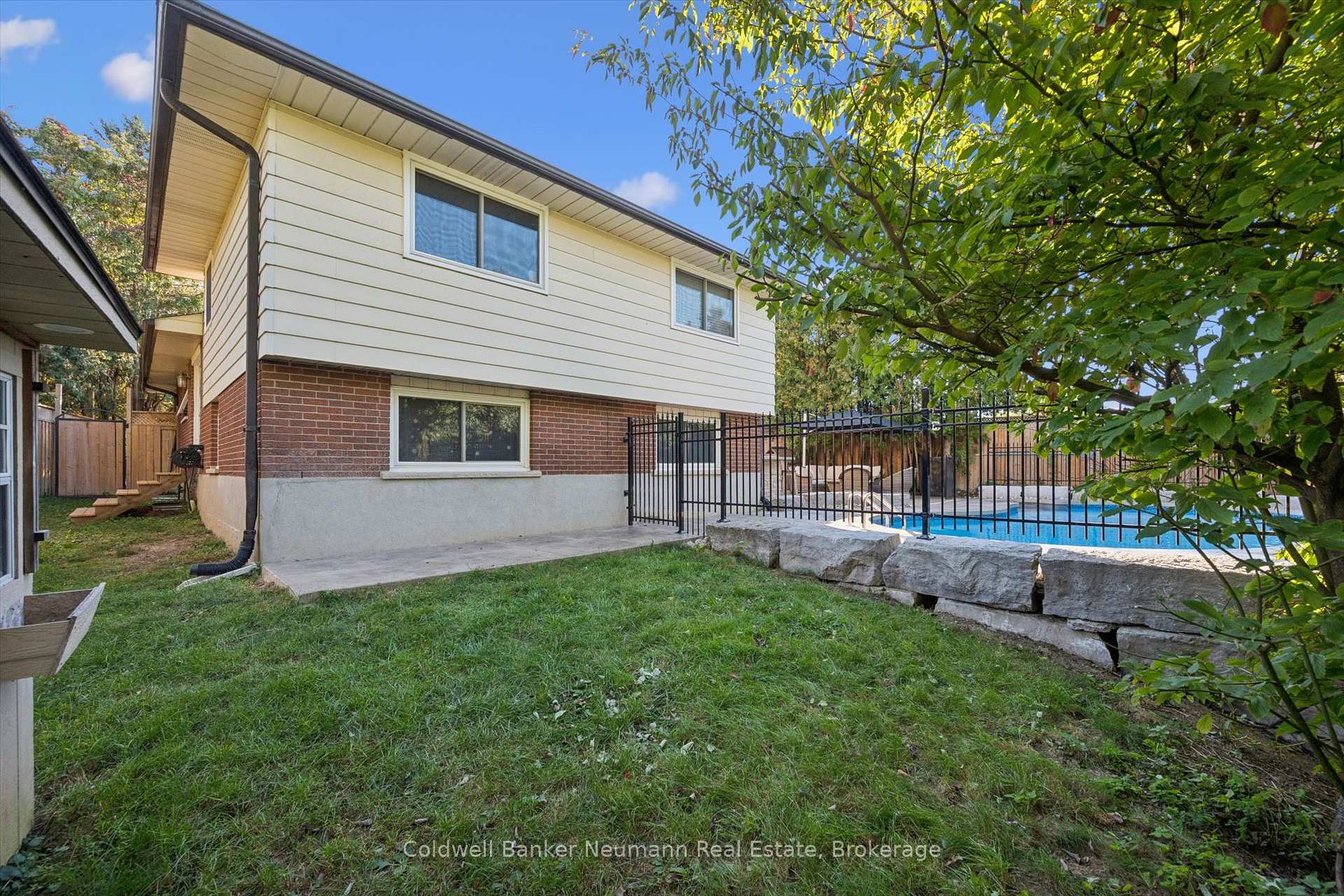 Photo 49 of 81 Marksam Road, Guelph, Willow West/Sugarbush/West Acres — HOMEH