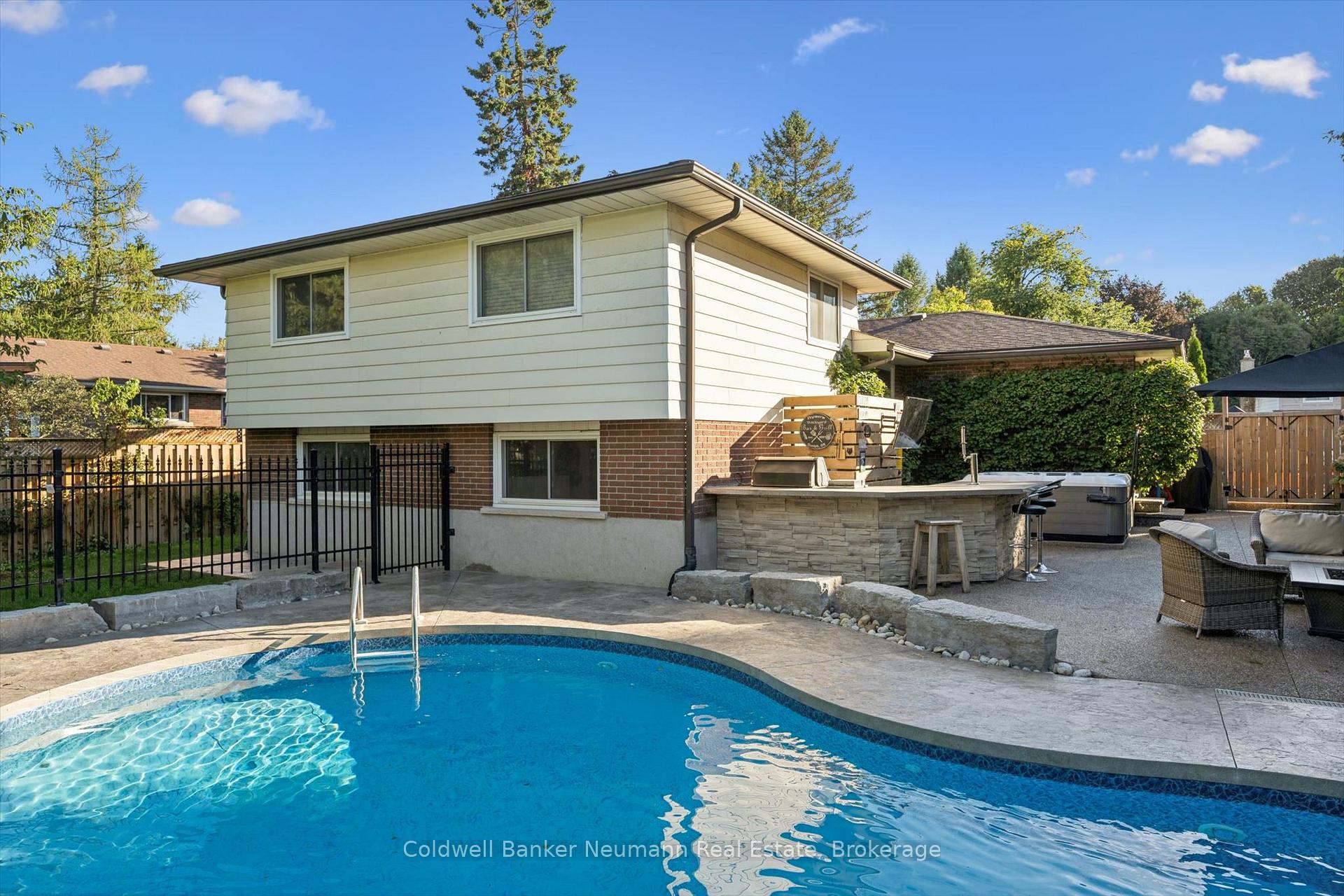 Photo 50 of 81 Marksam Road, Guelph, Willow West/Sugarbush/West Acres — HOMEH