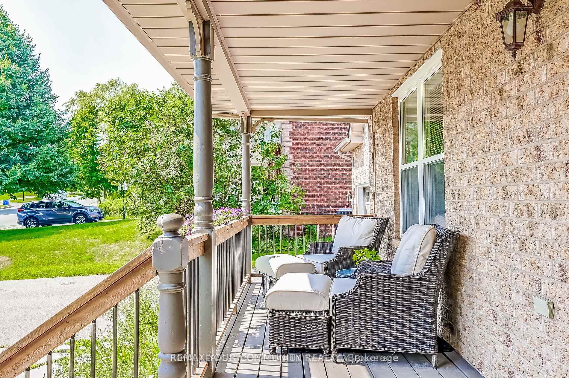 Photo 3 of 53 Bolton Drive, Uxbridge — HOMEH