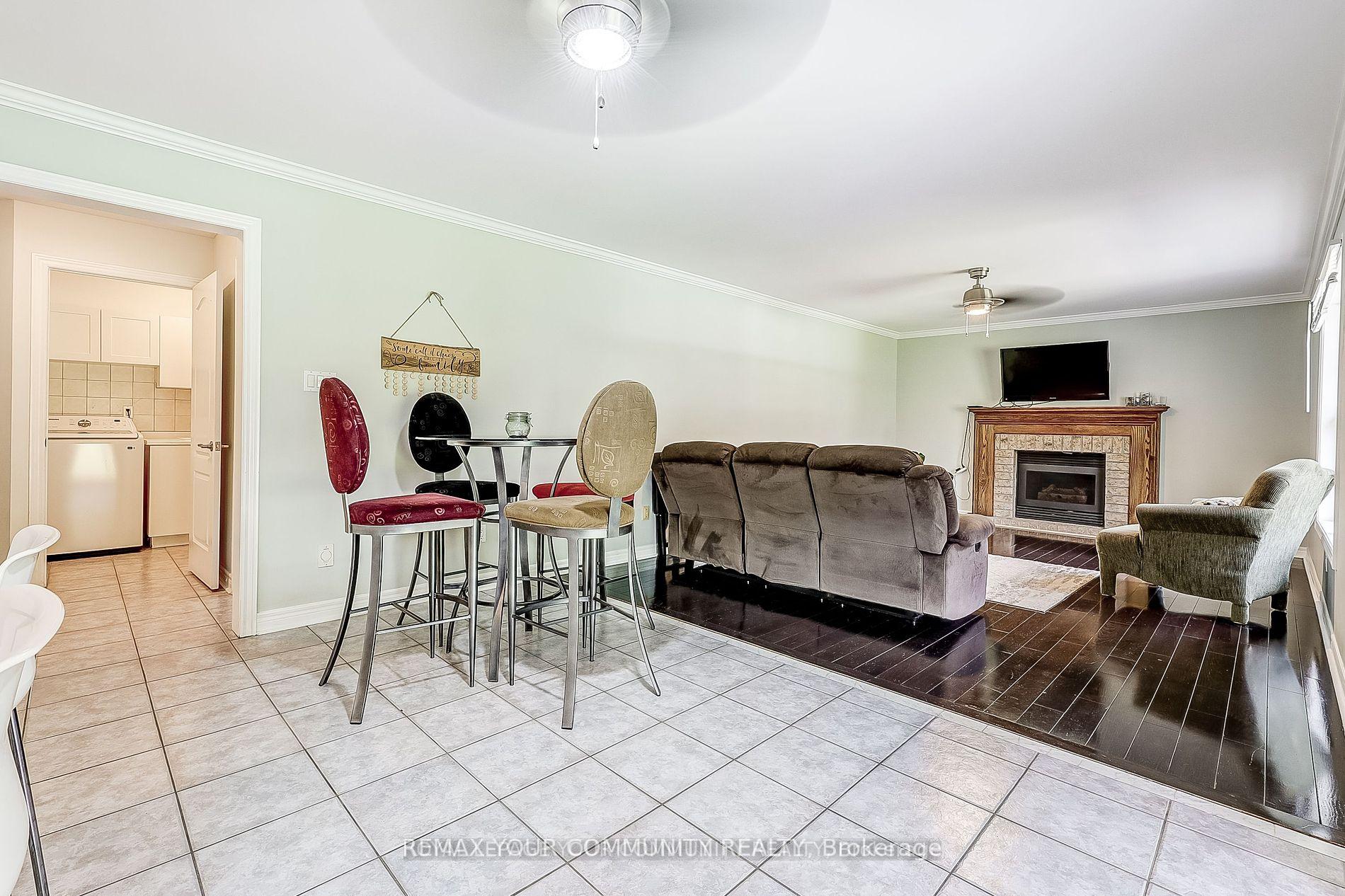 Photo 12 of 53 Bolton Drive, Uxbridge — HOMEH