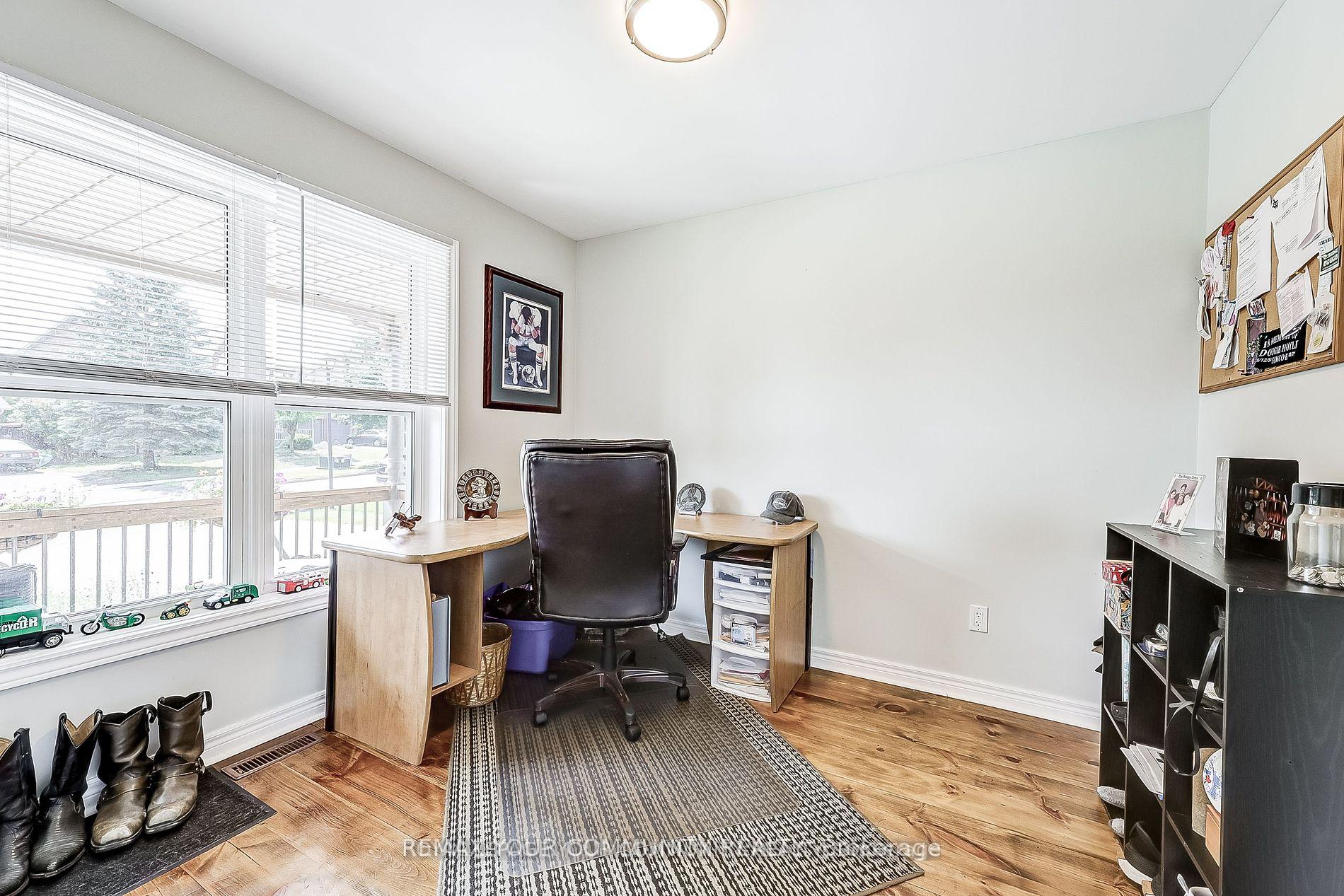 Photo 14 of 53 Bolton Drive, Uxbridge — HOMEH