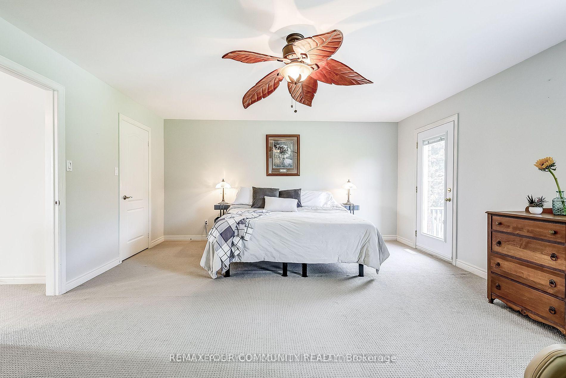 Photo 15 of 53 Bolton Drive, Uxbridge — HOMEH