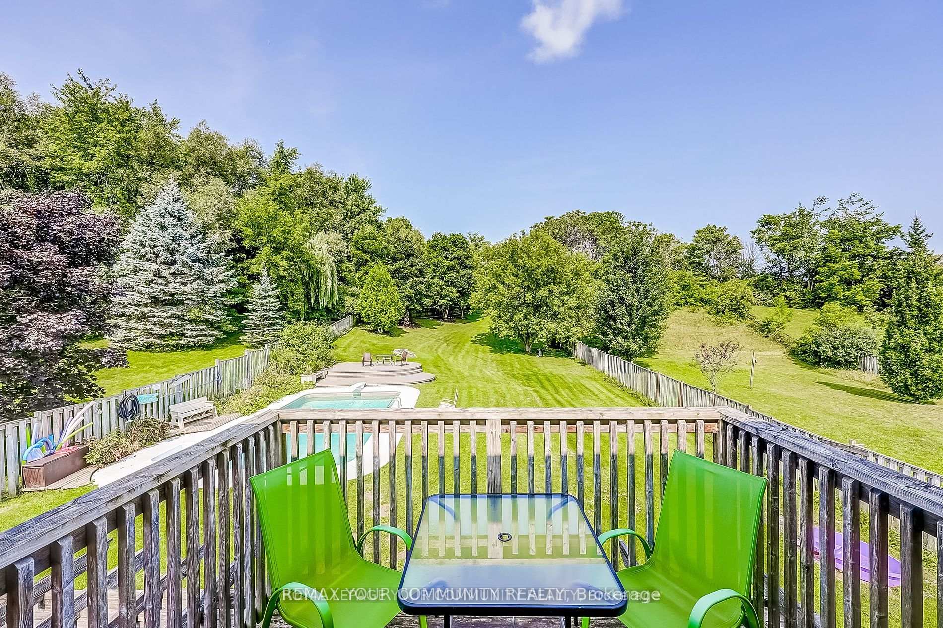 Photo 17 of 53 Bolton Drive, Uxbridge — HOMEH