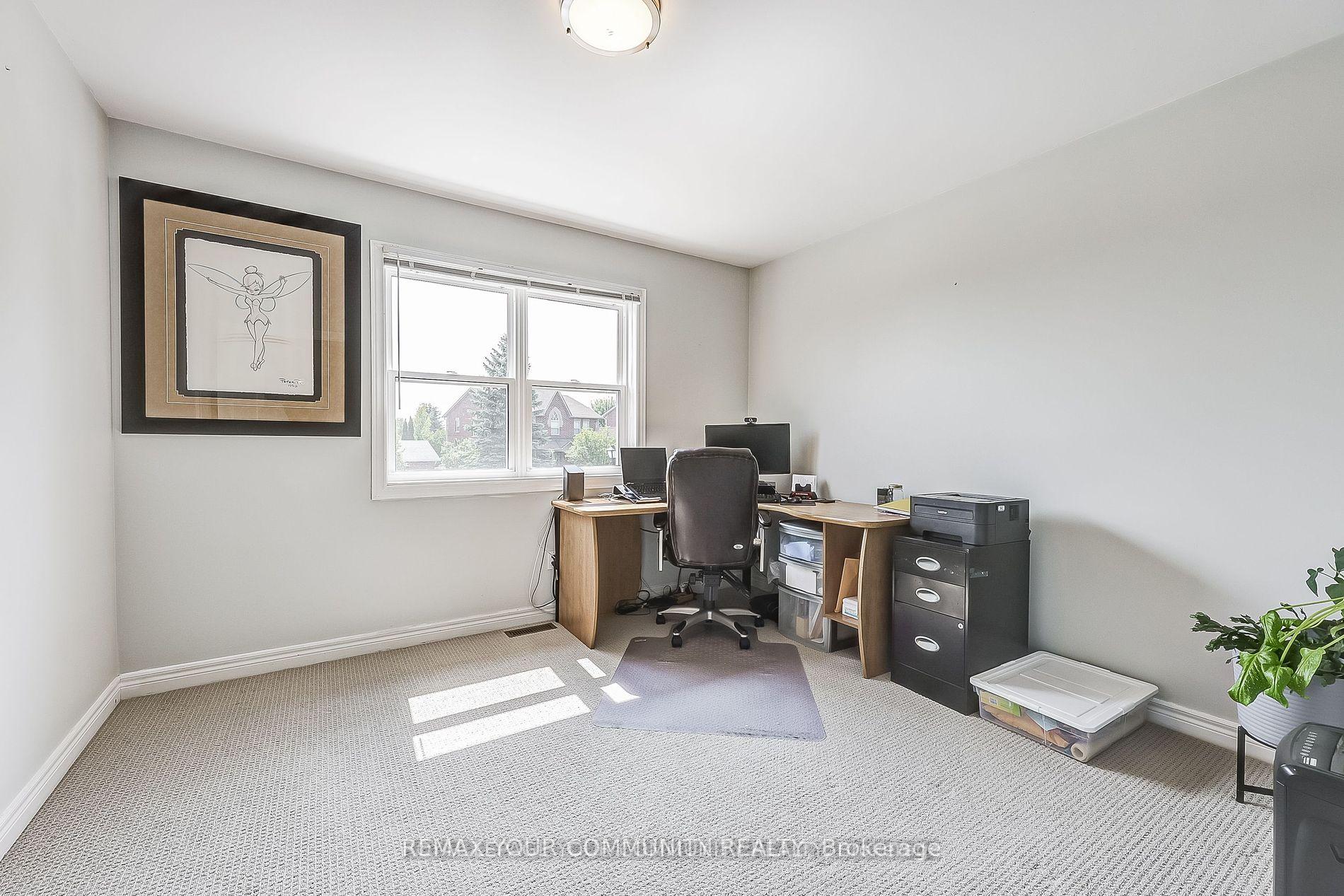 Photo 20 of 53 Bolton Drive, Uxbridge — HOMEH
