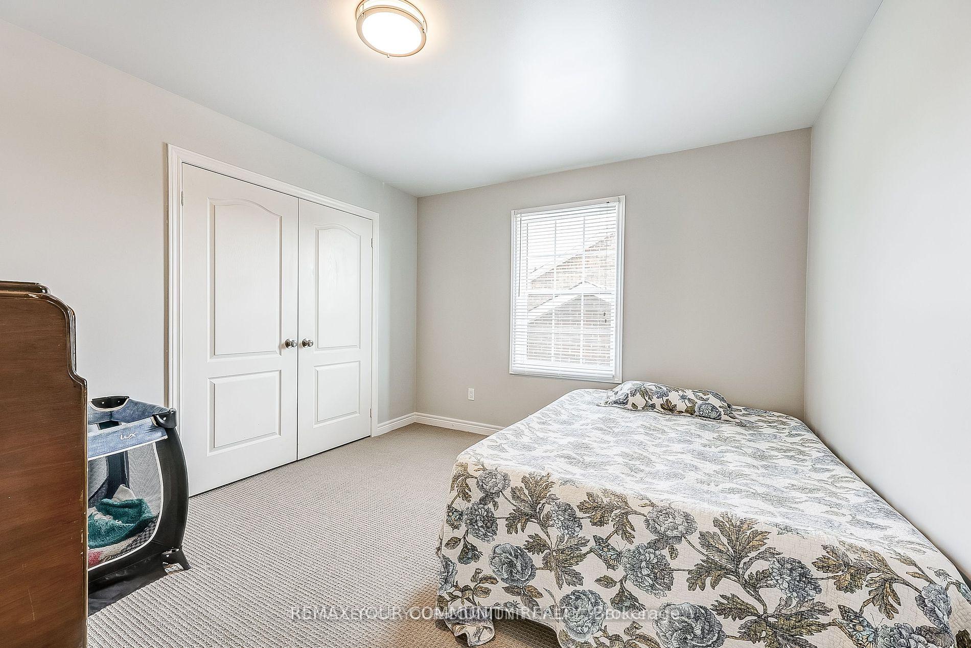 Photo 21 of 53 Bolton Drive, Uxbridge — HOMEH