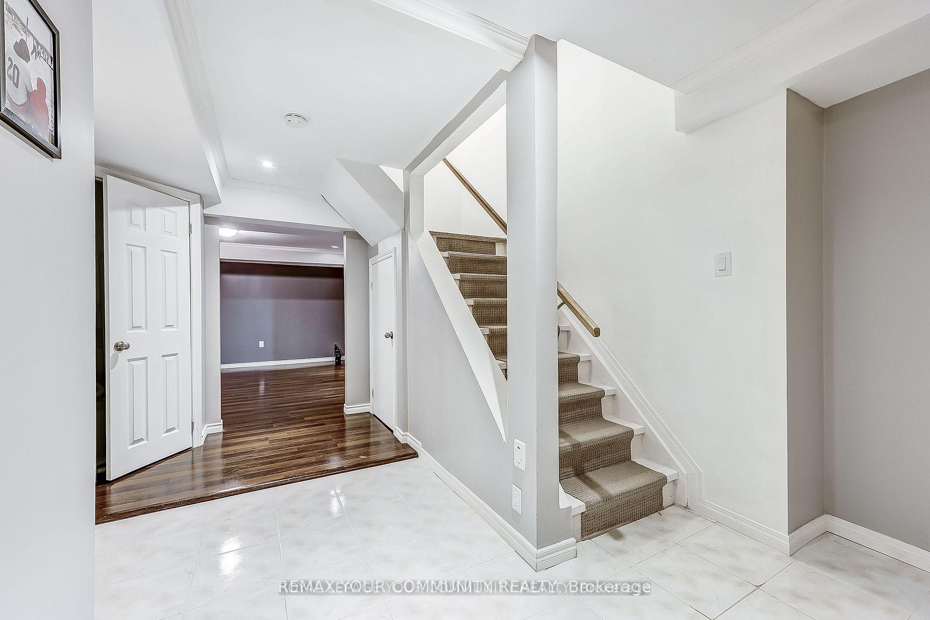 Photo 22 of 53 Bolton Drive, Uxbridge — HOMEH