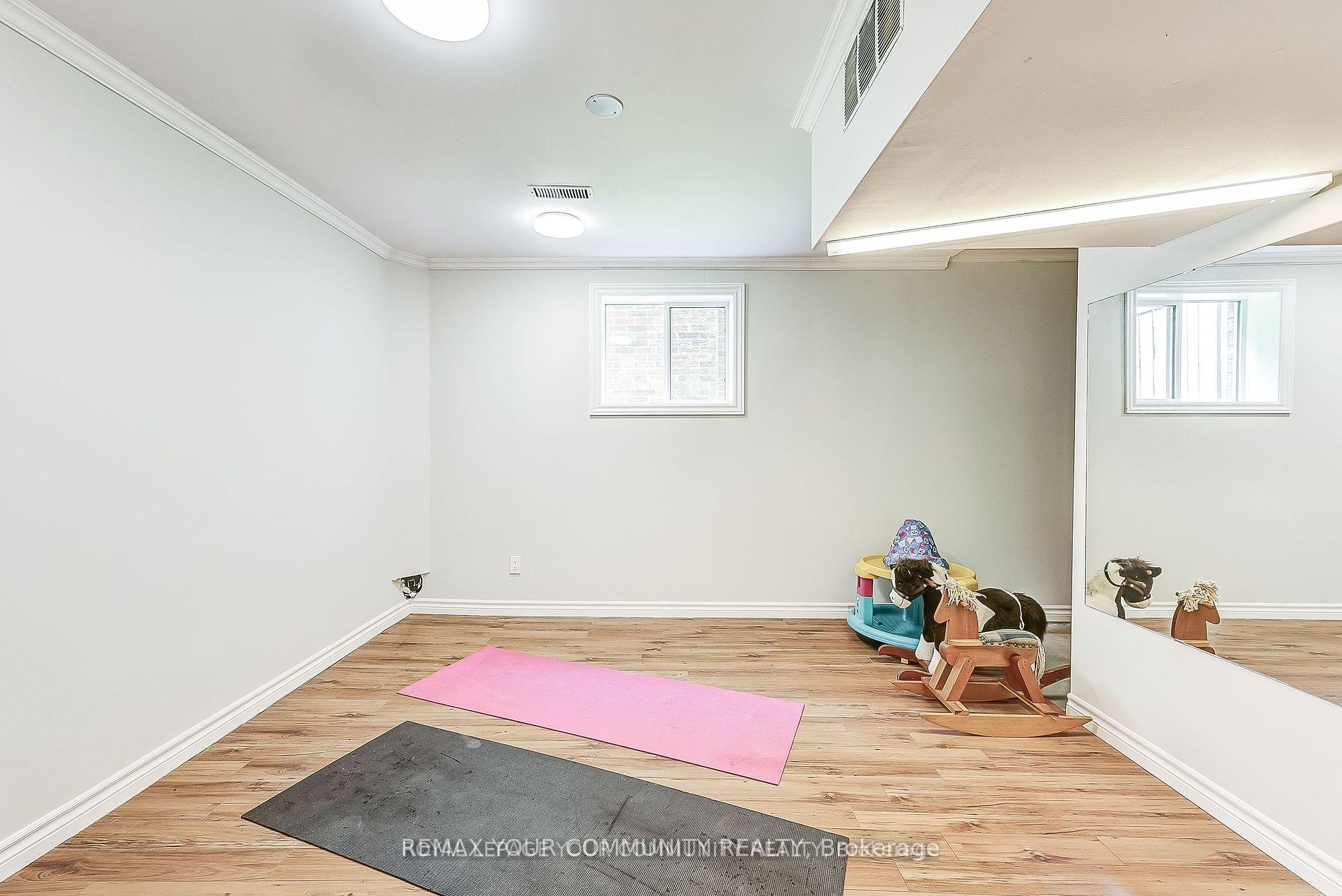 Photo 26 of 53 Bolton Drive, Uxbridge — HOMEH