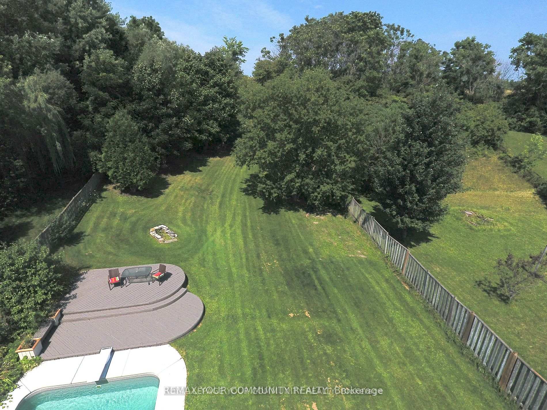 Photo 32 of 53 Bolton Drive, Uxbridge — HOMEH