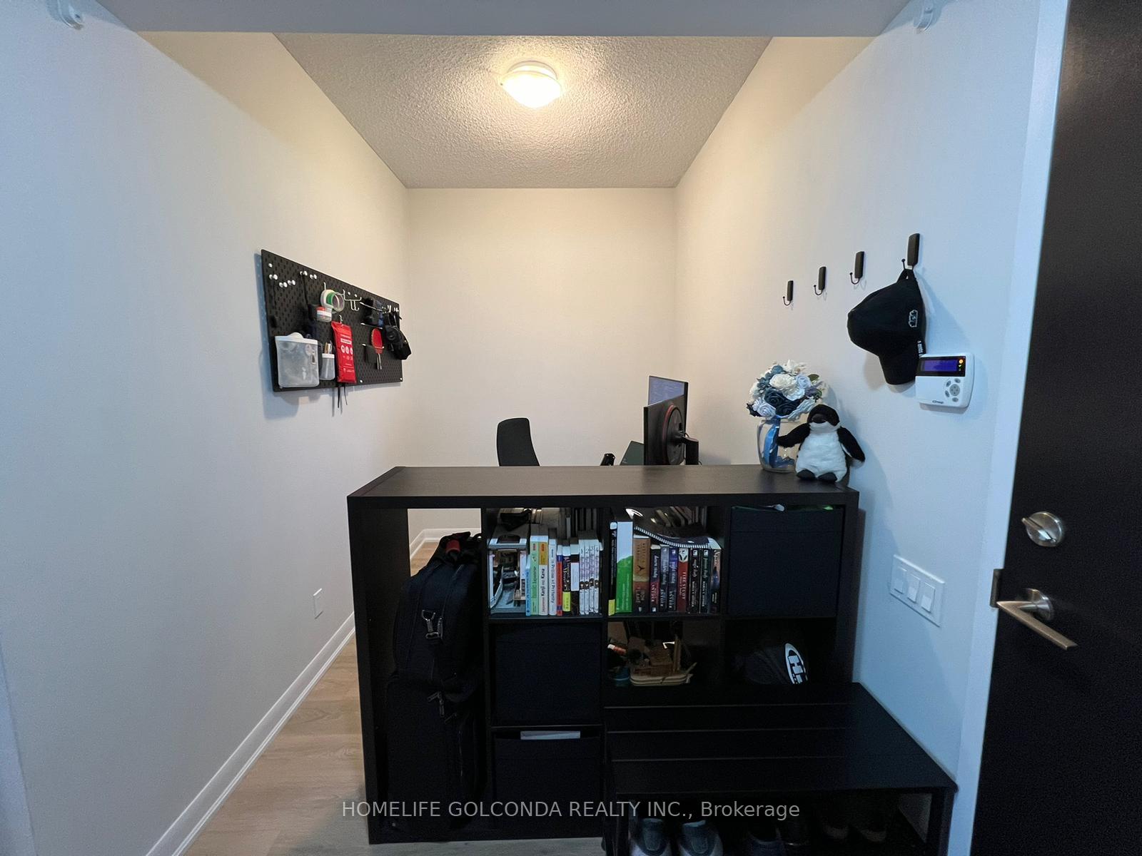 Photo 5 of Unit 102, 5168 Yonge Street, North York, Willowdale West — HOMEH
