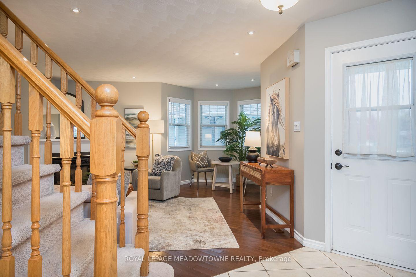 Photo 5 of 89 Dairy Drive, Halton Hills, Acton — HOMEH