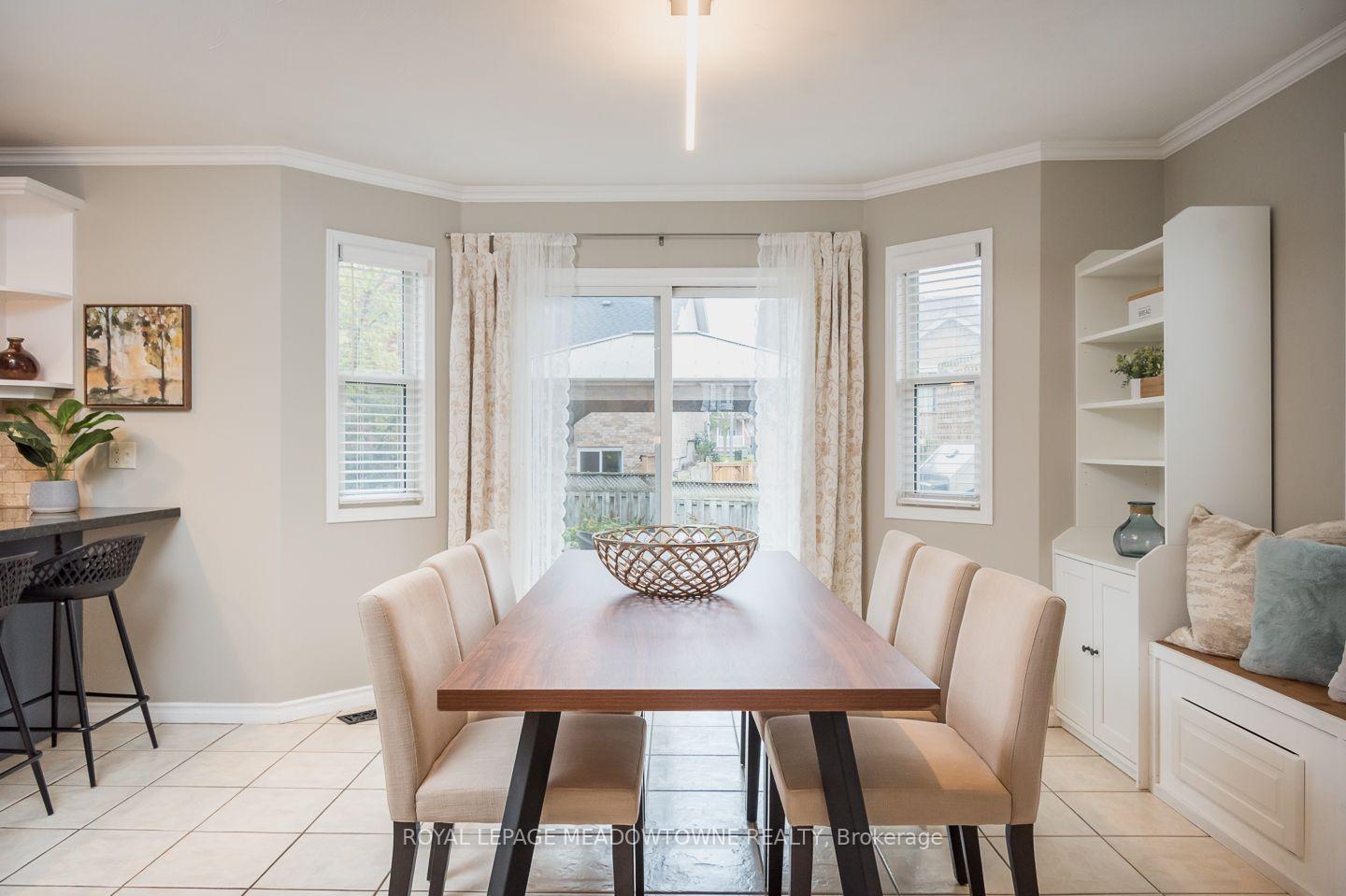 Photo 12 of 89 Dairy Drive, Halton Hills, Acton — HOMEH