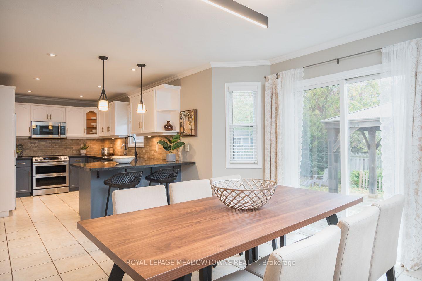 Photo 14 of 89 Dairy Drive, Halton Hills, Acton — HOMEH