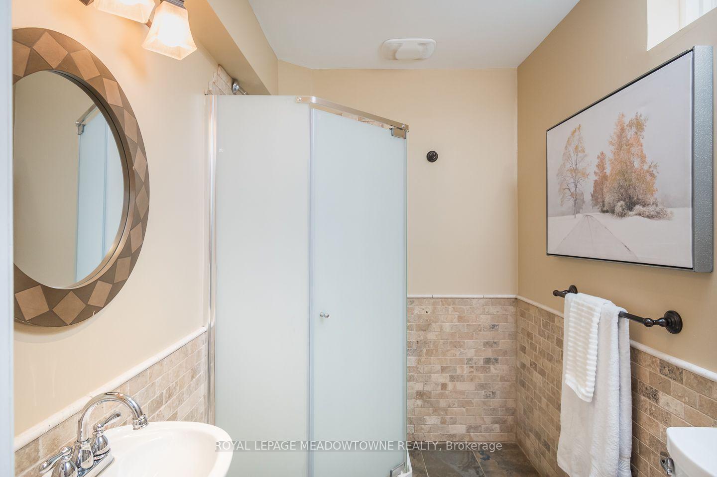 Photo 37 of 89 Dairy Drive, Halton Hills, Acton — HOMEH