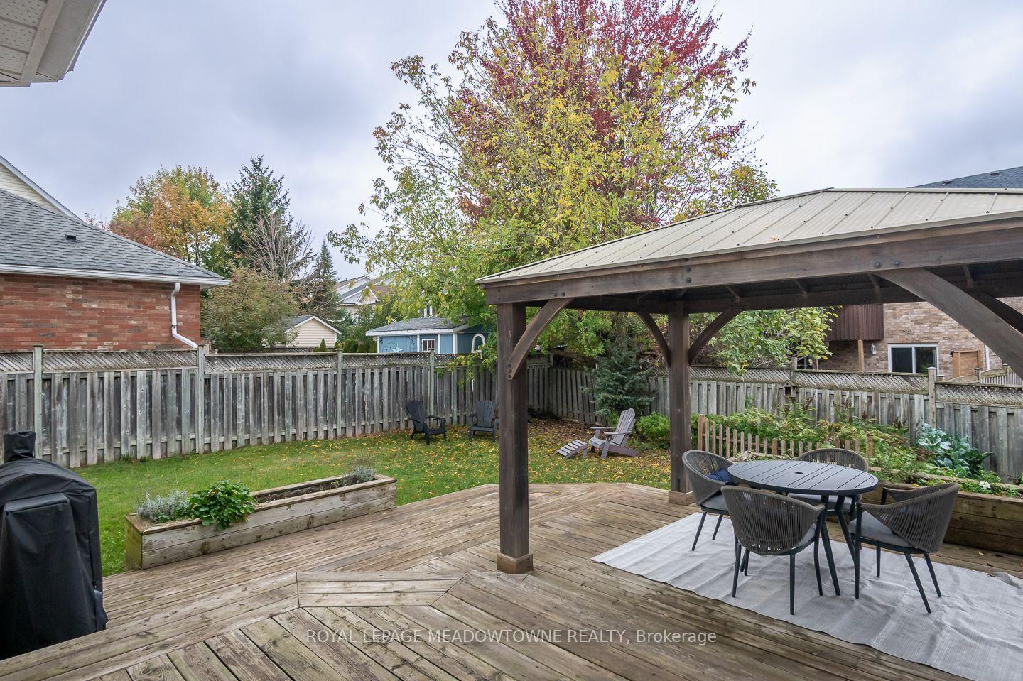 Photo 38 of 89 Dairy Drive, Halton Hills, Acton — HOMEH