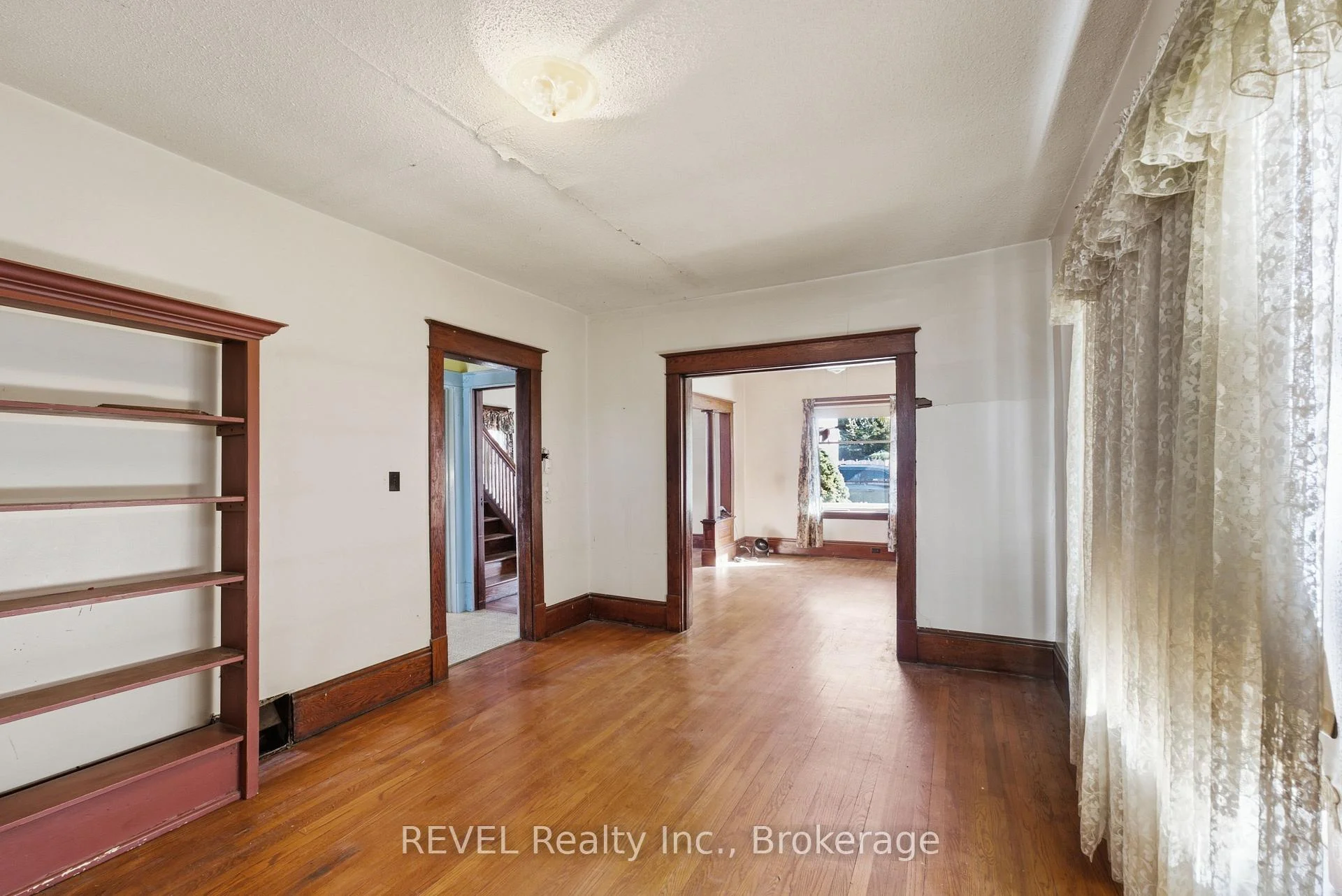 Photo 24 of 63 Carleton Street S, Thorold, Thorold Downtown — HOMEH
