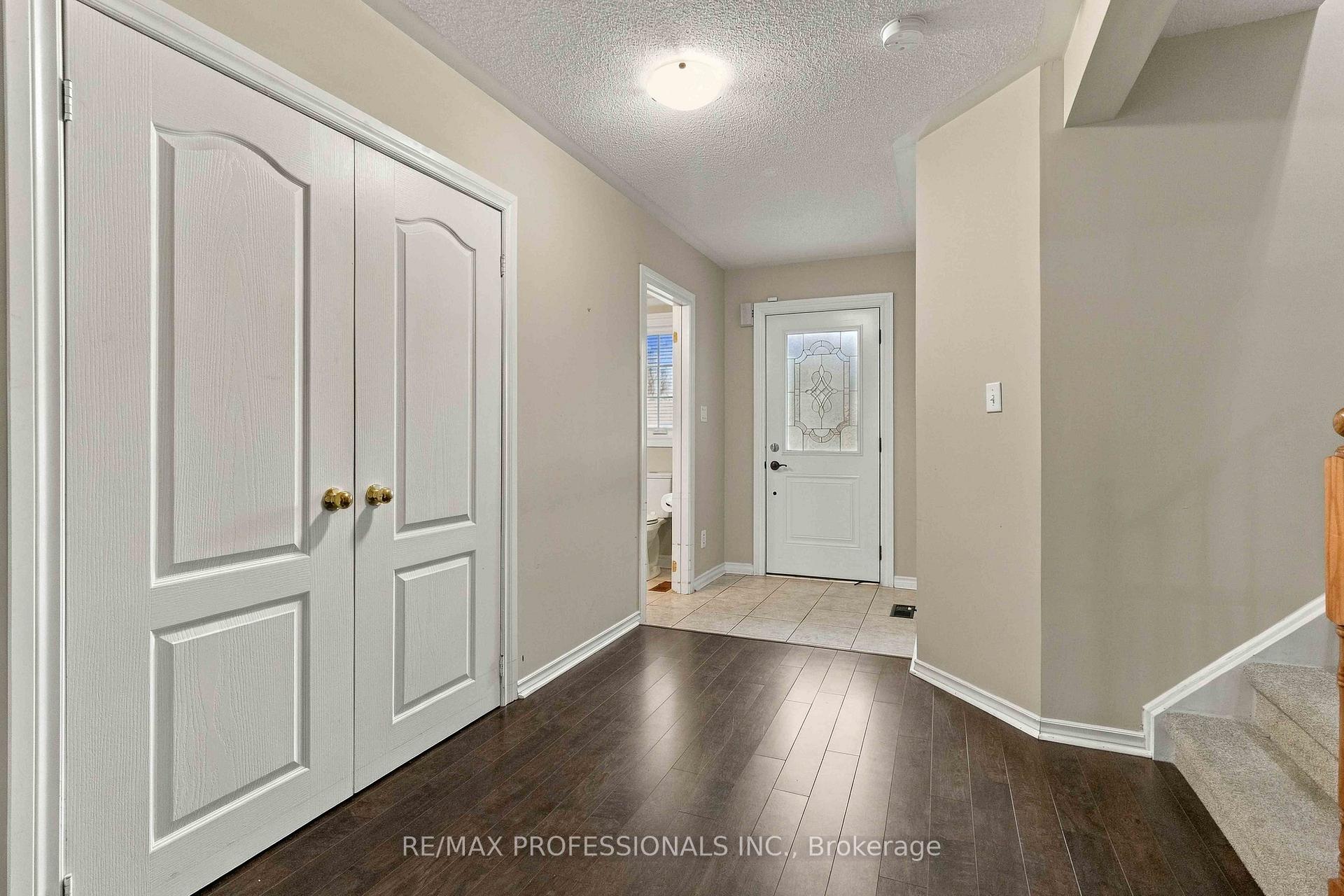 Photo 4 of 34 Jolley Court, Caledon, Bolton East — HOMEH