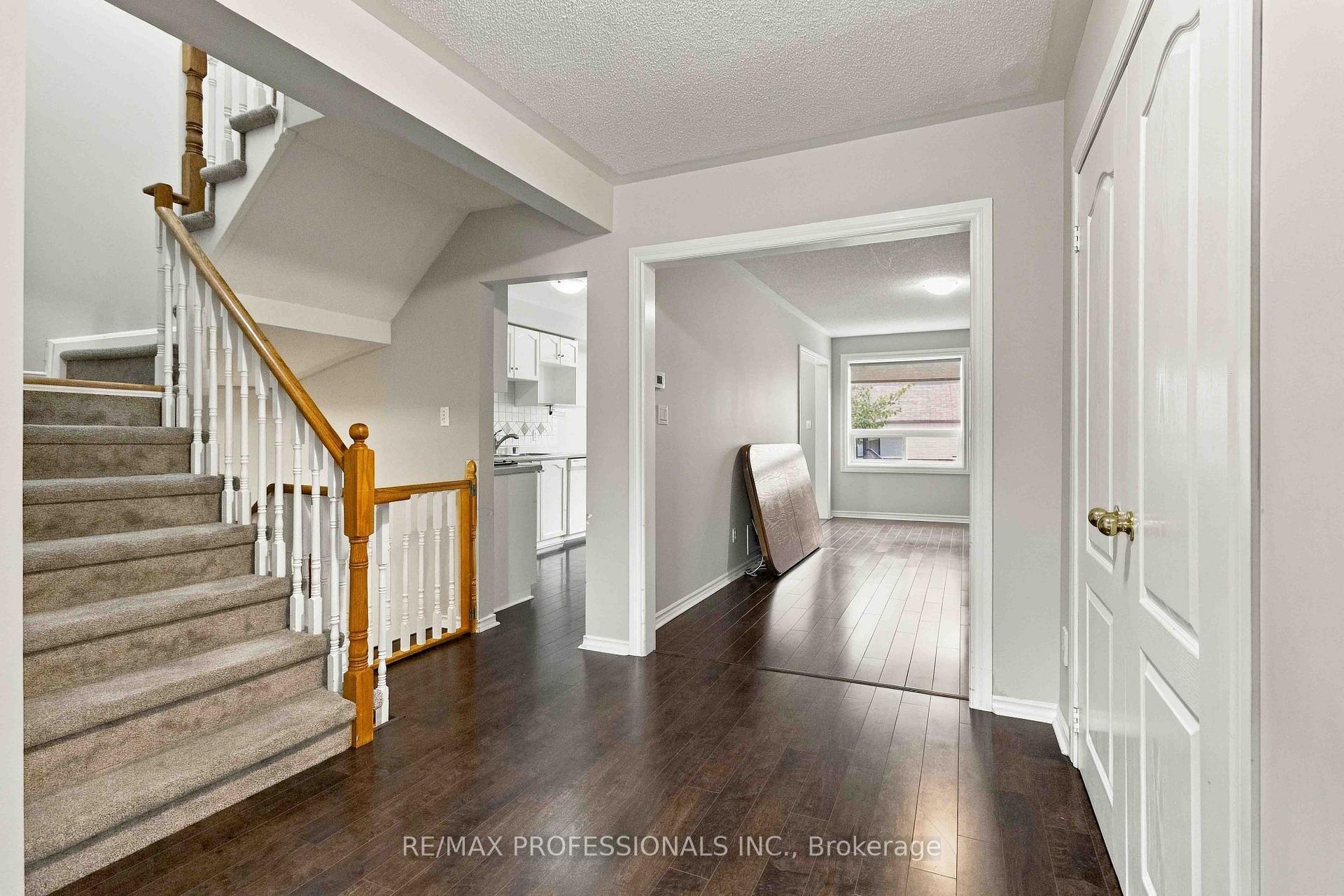 Photo 6 of 34 Jolley Court, Caledon, Bolton East — HOMEH