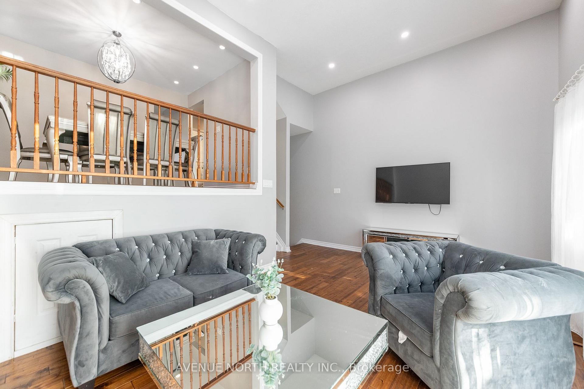 Photo 7 of Unit 100, 2415 Southvale Crescent, Ottawa, Sheffield Glen/Industrial Park — HOMEH
