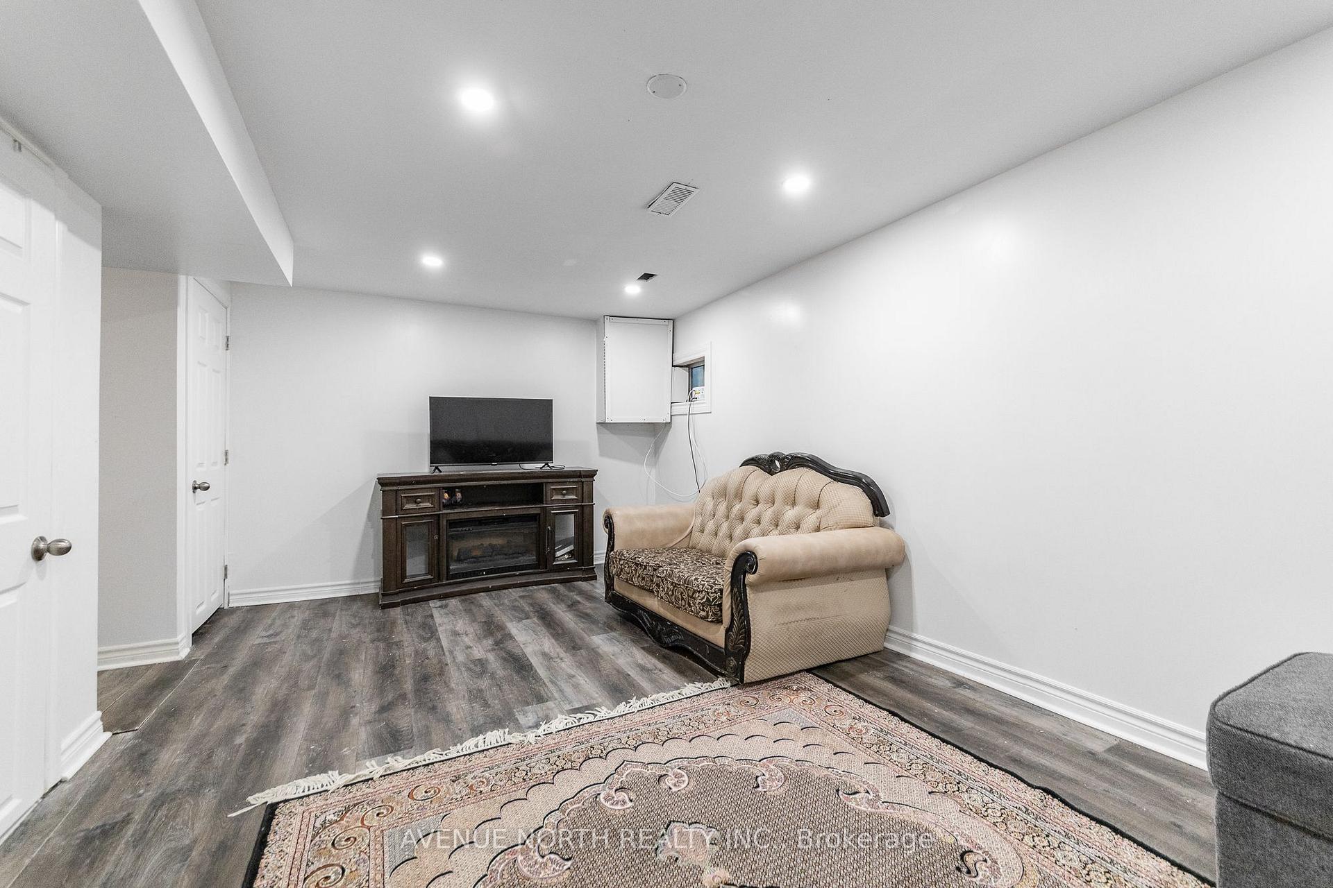 Photo 28 of Unit 100, 2415 Southvale Crescent, Ottawa, Sheffield Glen/Industrial Park — HOMEH