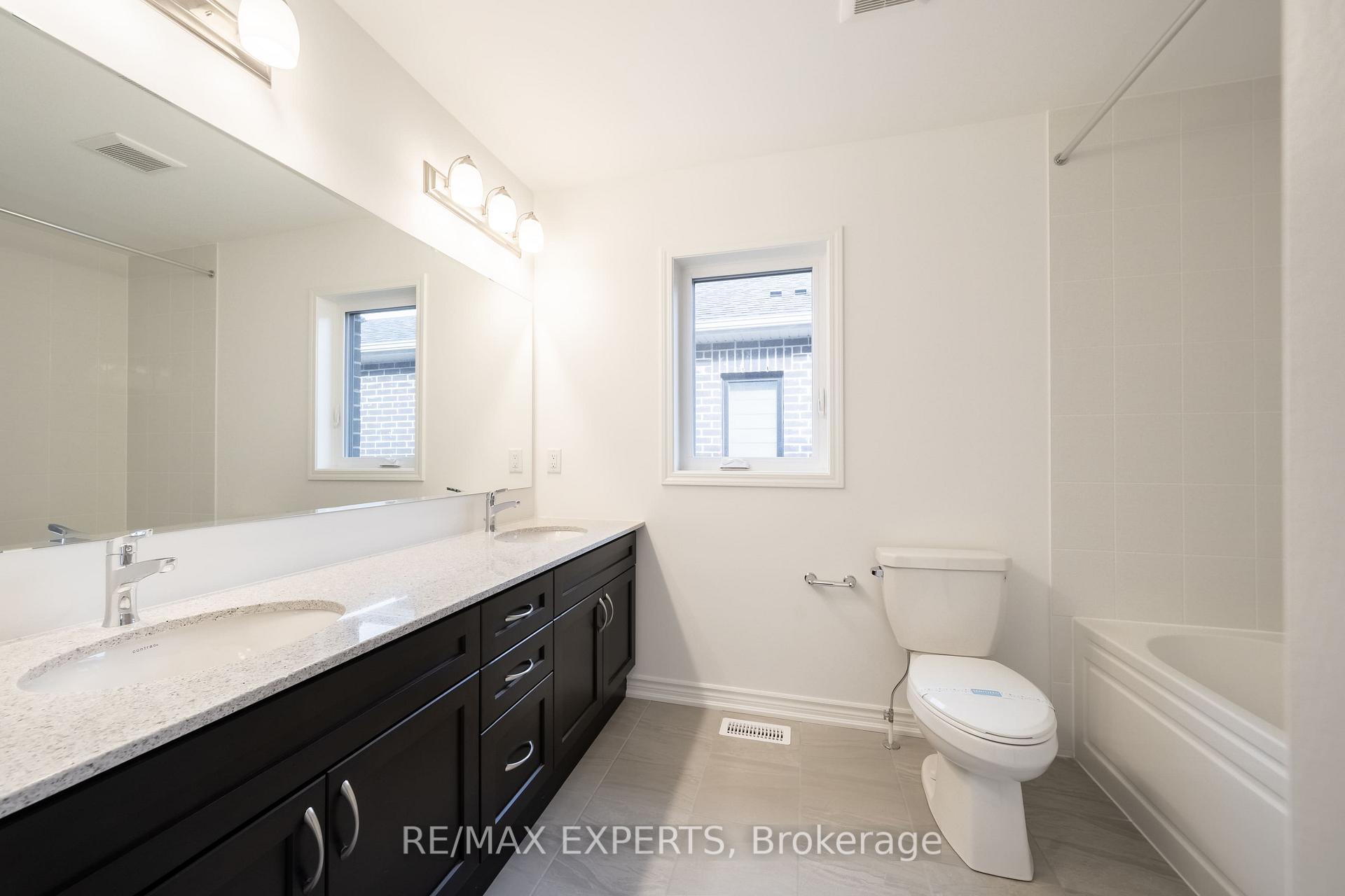 Photo 29 of 121 Vinewood Crescent, Barrie, Rural Barrie Southeast — HOMEH