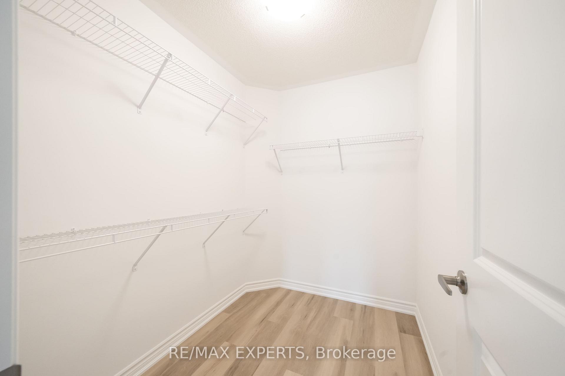 Photo 37 of 121 Vinewood Crescent, Barrie, Rural Barrie Southeast — HOMEH