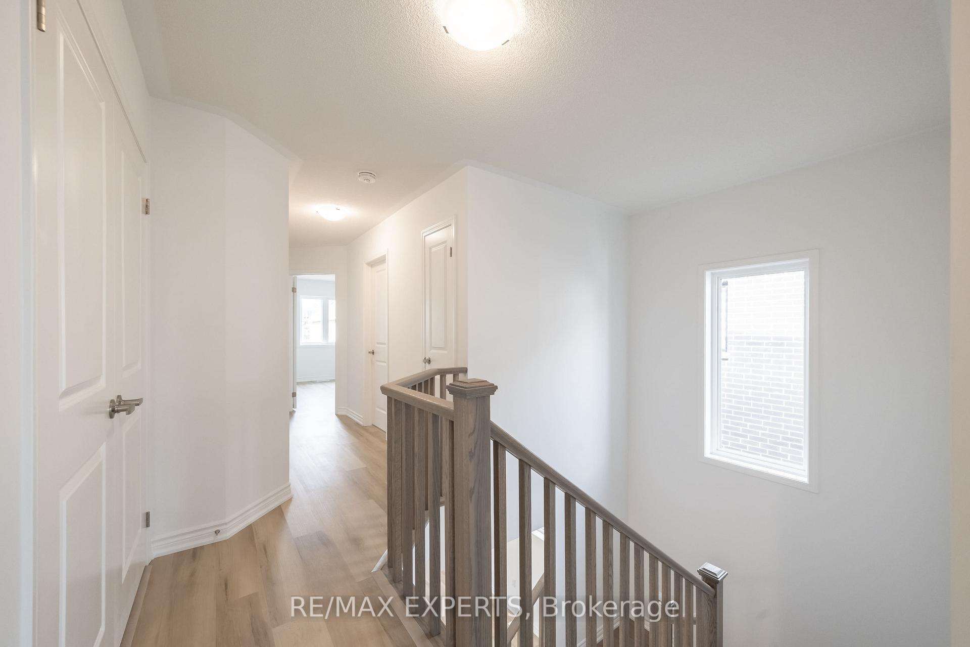 Photo 41 of 121 Vinewood Crescent, Barrie, Rural Barrie Southeast — HOMEH
