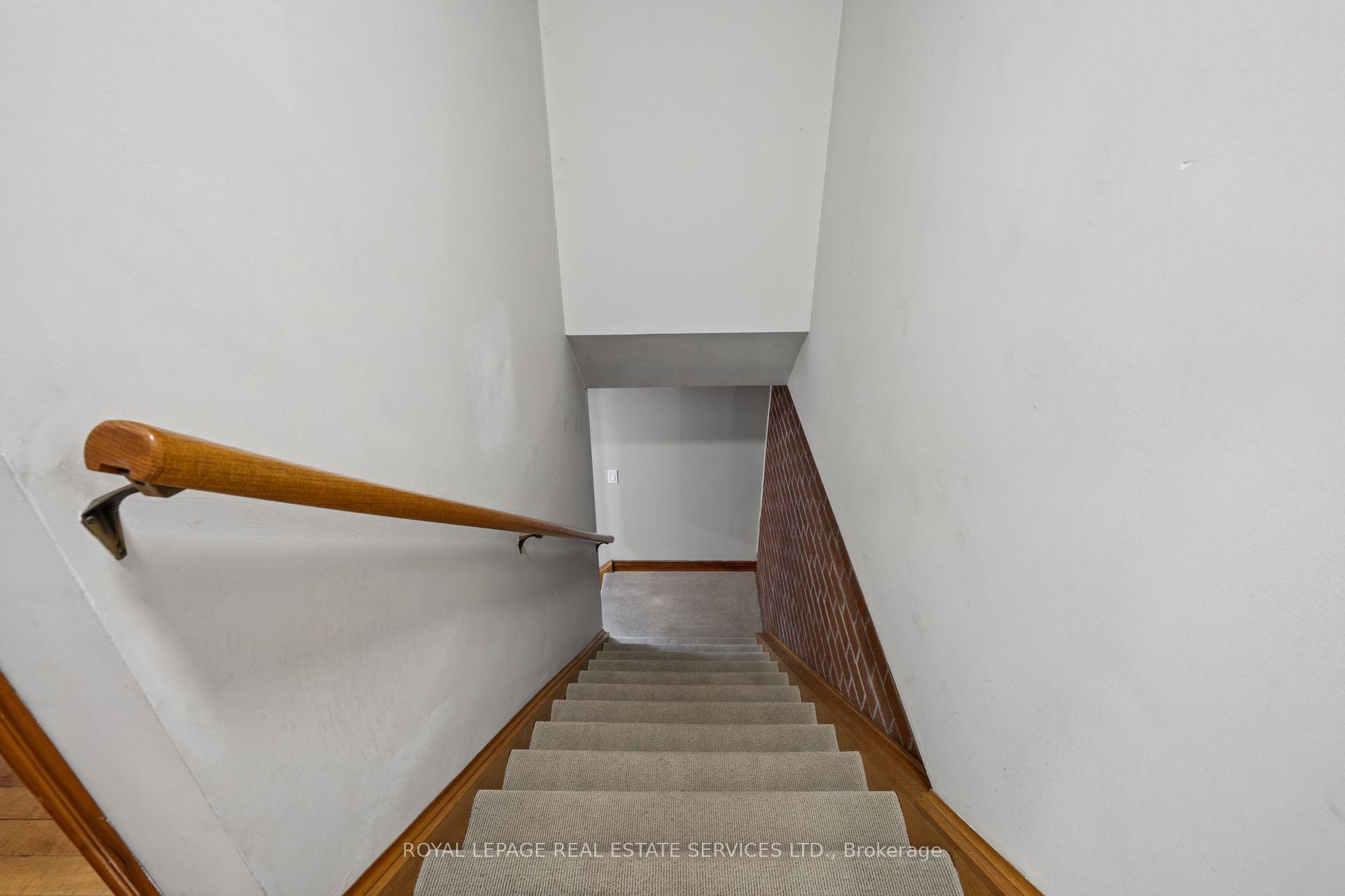 Photo 16 of 3 Harshaw Avenue, Toronto, Runnymede-Bloor West Village — HOMEH
