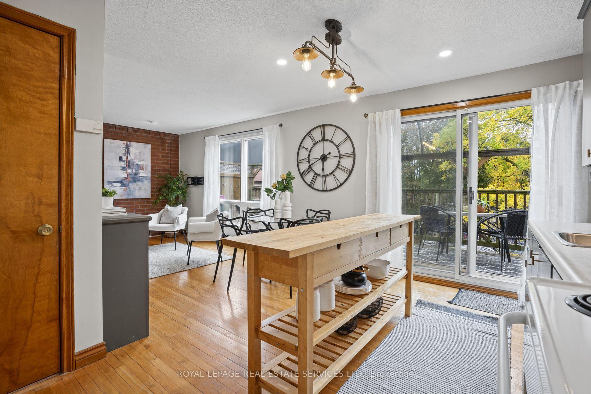 Photo 6 of 3 Harshaw Avenue, Toronto, Runnymede-Bloor West Village — HOMEH